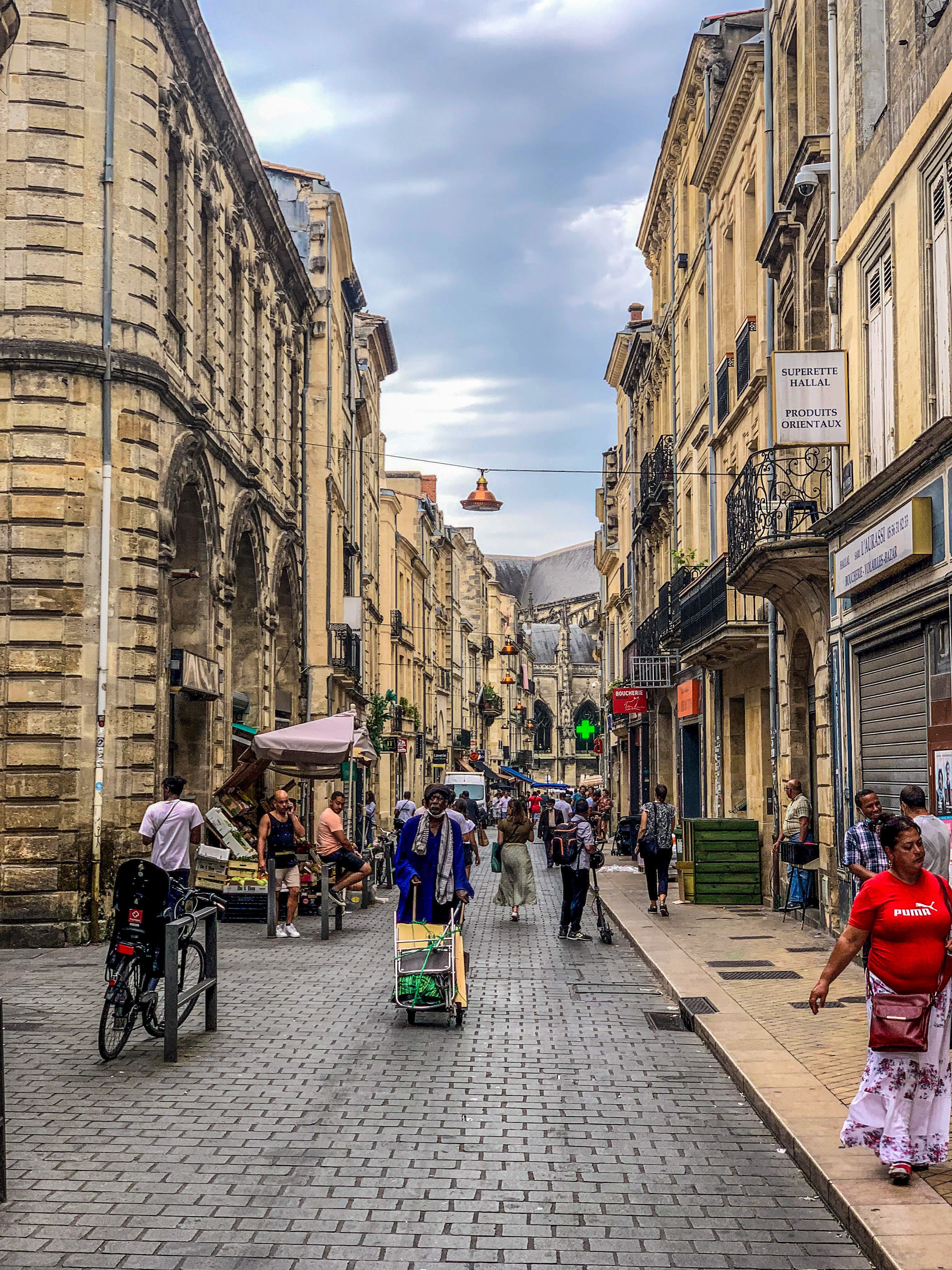 Charming Street Scene in Historic European City · Free Stock Photo