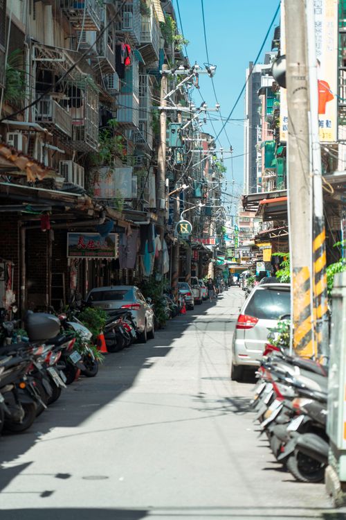 Free Discover the vibrant street life and architecture of Taipei City, Taiwan, on a sunny day. Stock Photo