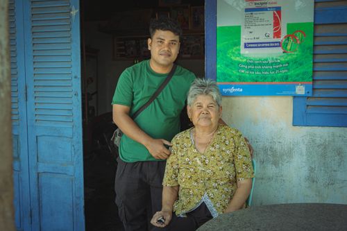 Free A warm portrait of adult man and senior woman in a rural home setting. Stock Photo