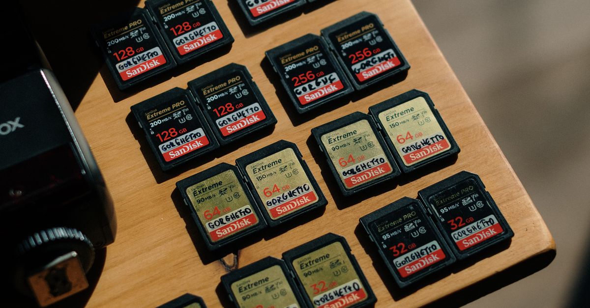 La tarjeta perforada y sus limitaciones en capacidad y espacio físico La tarjeta perforada y sus limitaciones en capacidad y espacio físico