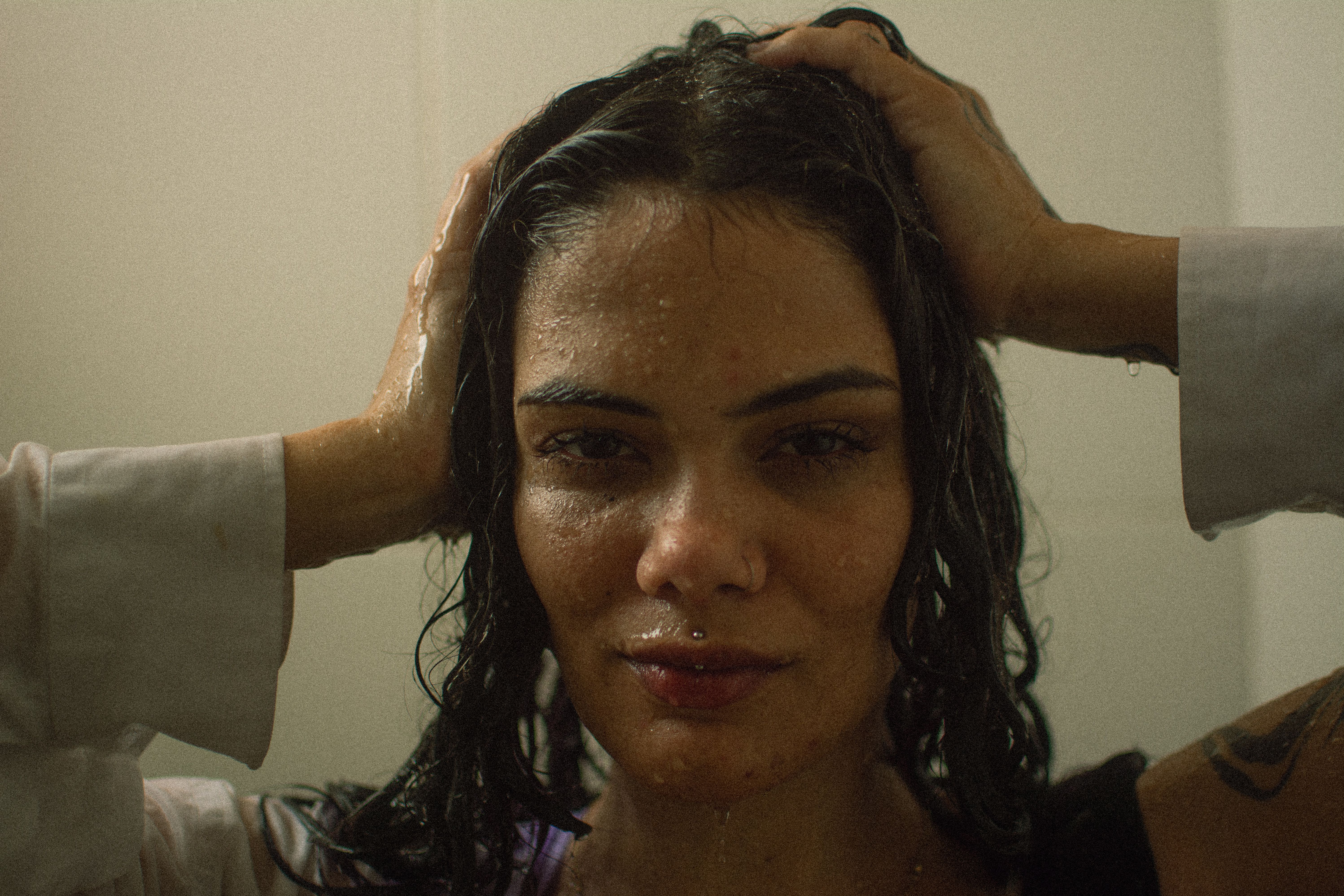 Why Cold Showers Fail Most People (And The Sustainable Way to Reap Real Benefits)