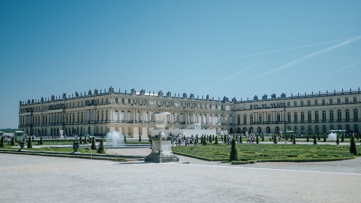 Palatul Versailles si gradinile lui, panoramic