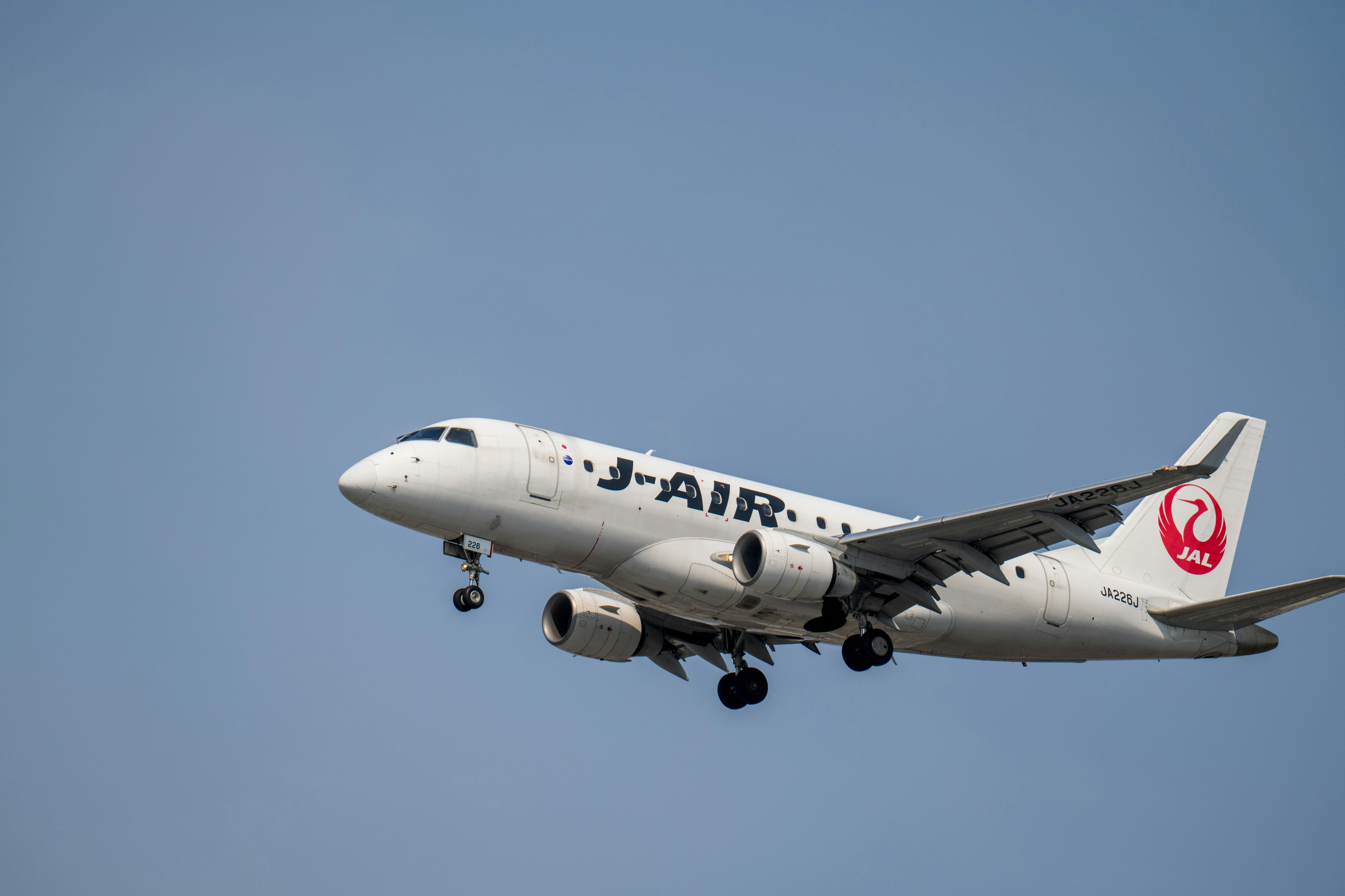 Spirit Airlines Has Shut Down for Good—What It Means for Budget Travelers, Plus 10 Money-saving Flight Hacks — Photo by Guohu