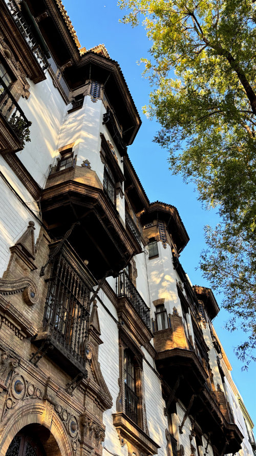 Free Building Stock Photo