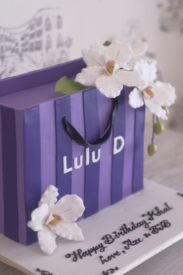 Hoorain Atelier bento cake