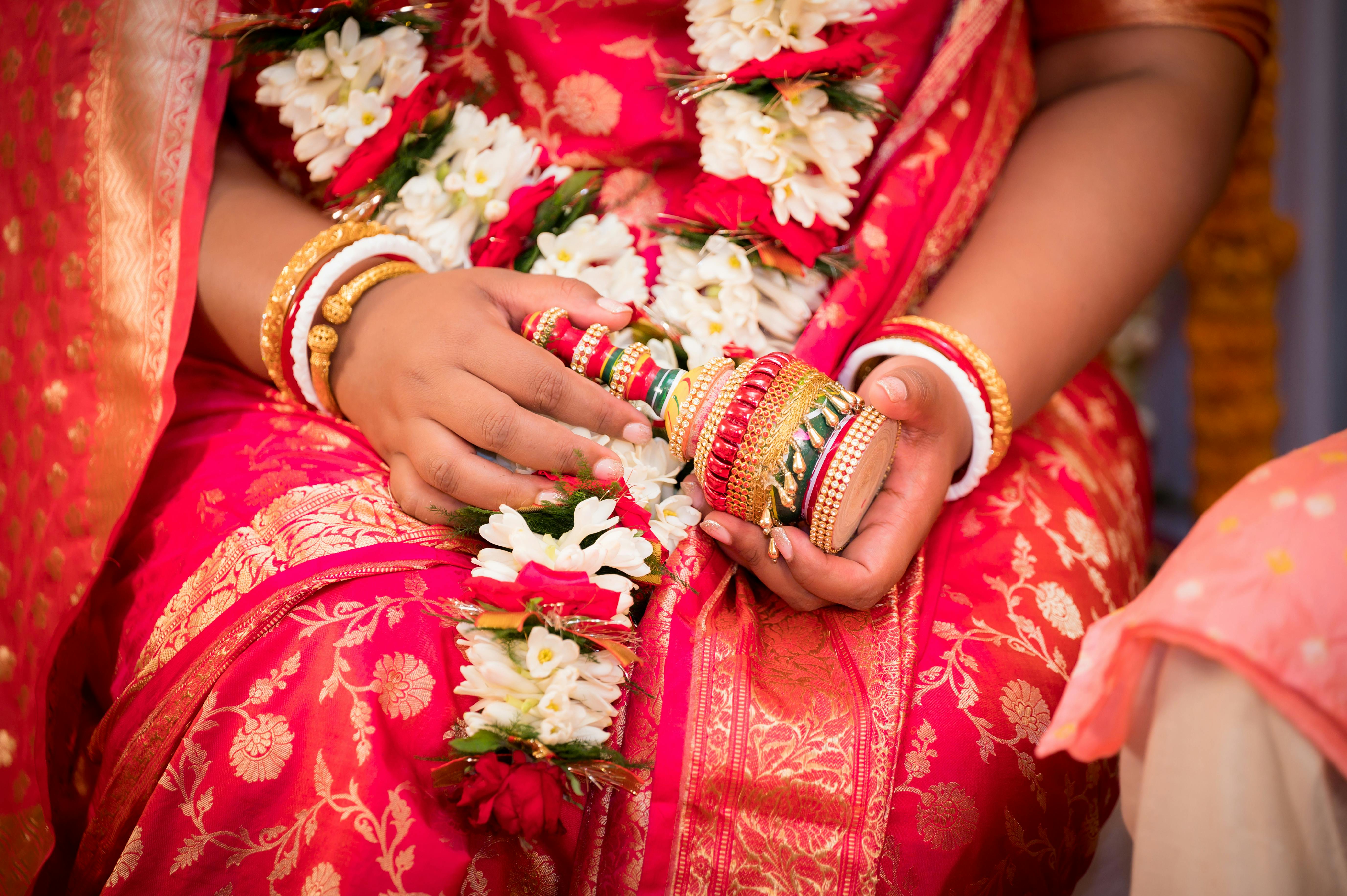 Mehandi designs with jewelry