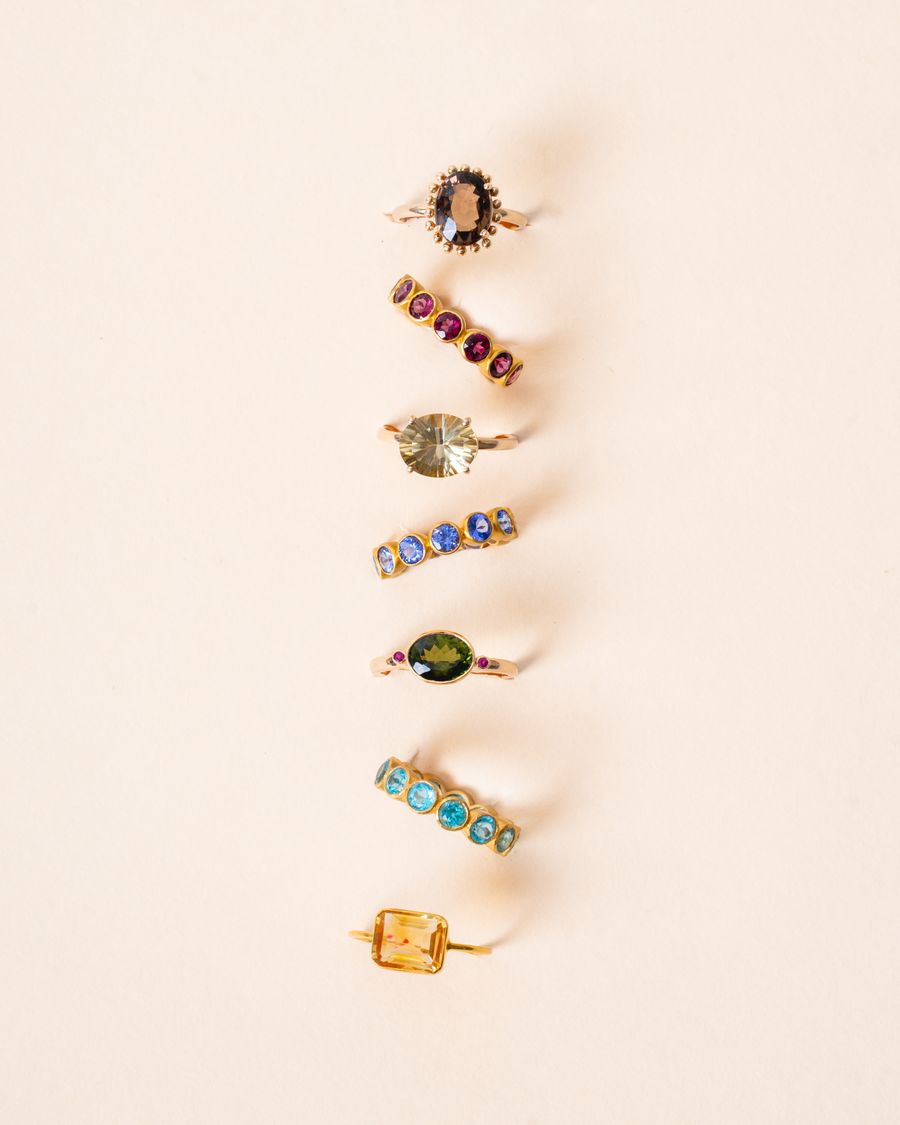 Anillo “Sello” liso dorado