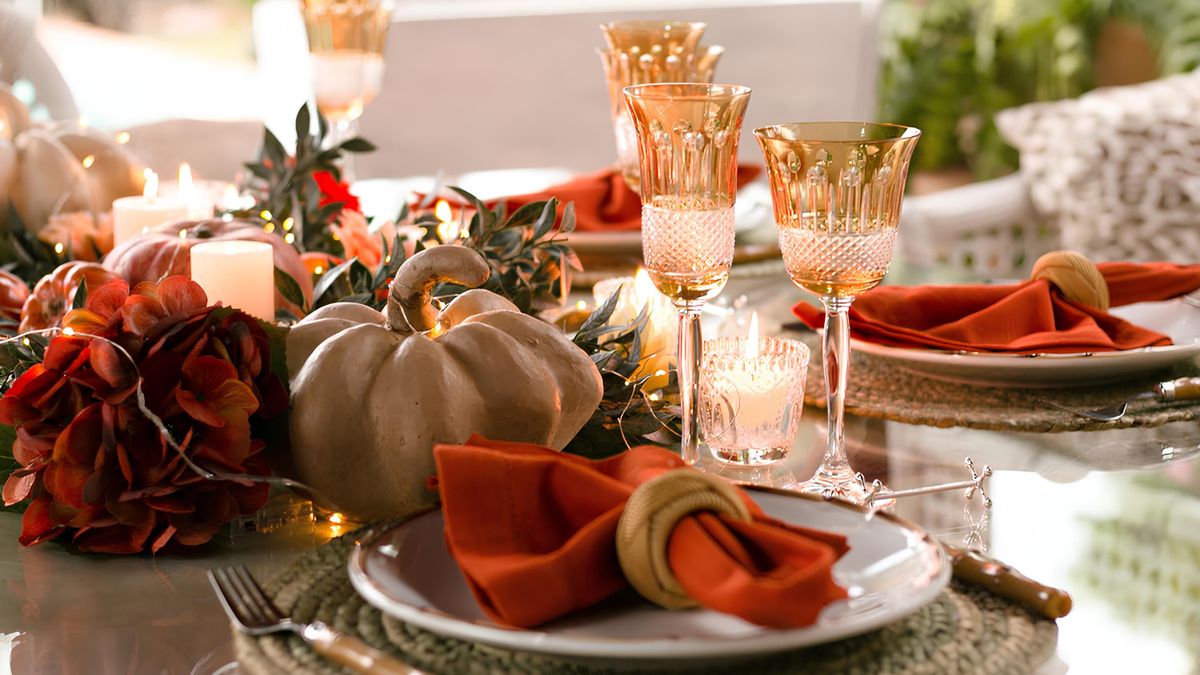 Accessoires incontournables pour un brunch automnal stylé - illustration