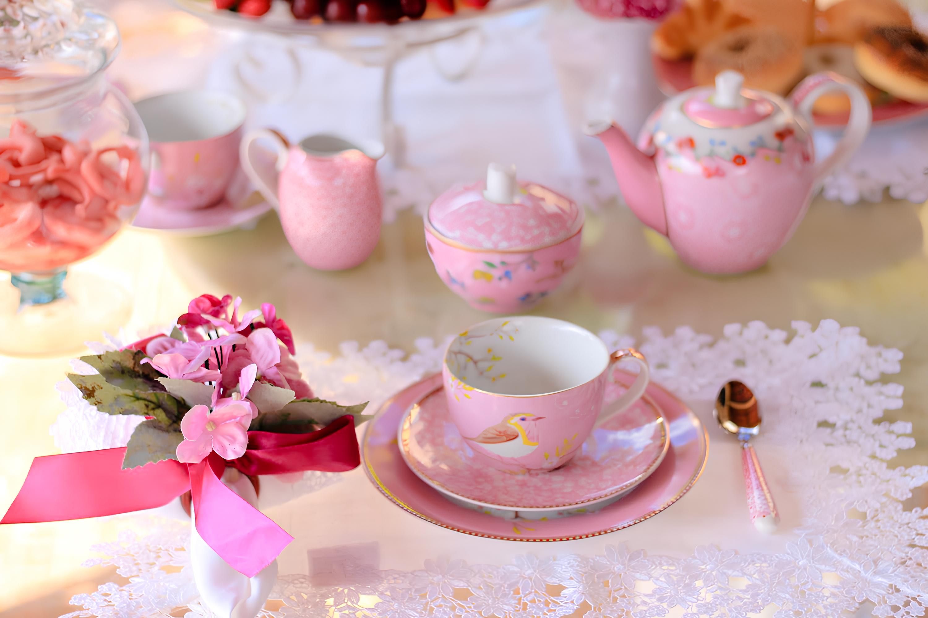 Lenox Butterfly Meadow 8-Piece Tea Set deal at Amazon