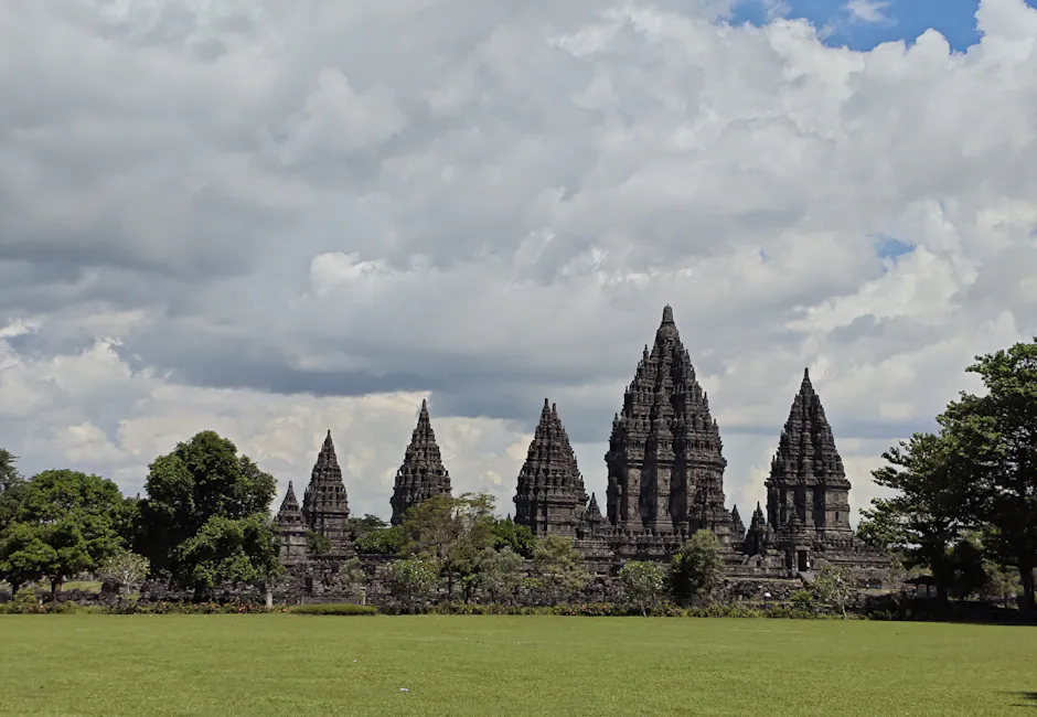 Candi Prambanan - gambar berkualitas