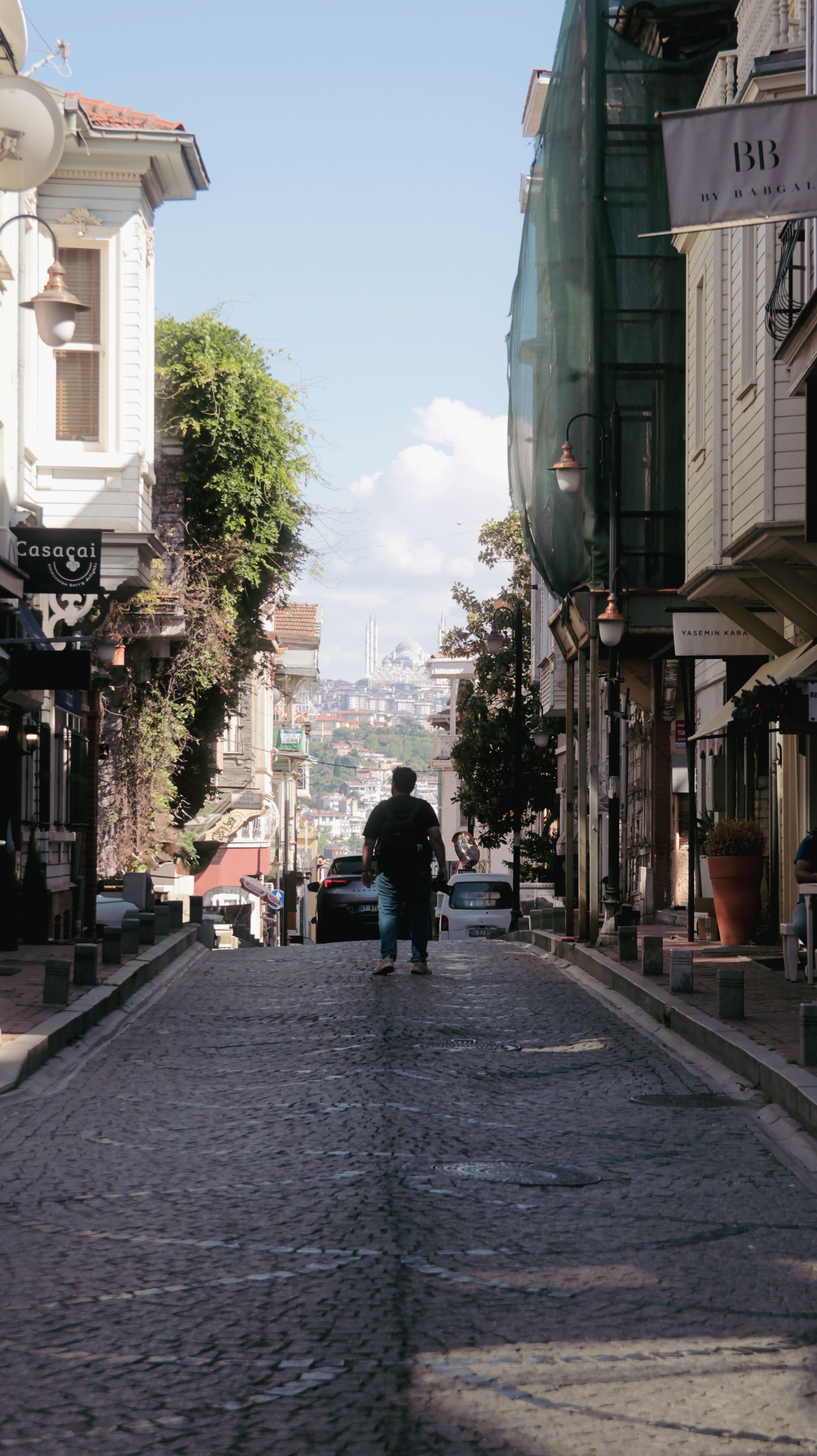 Charming Street View in Historical European City · Free Stock Photo