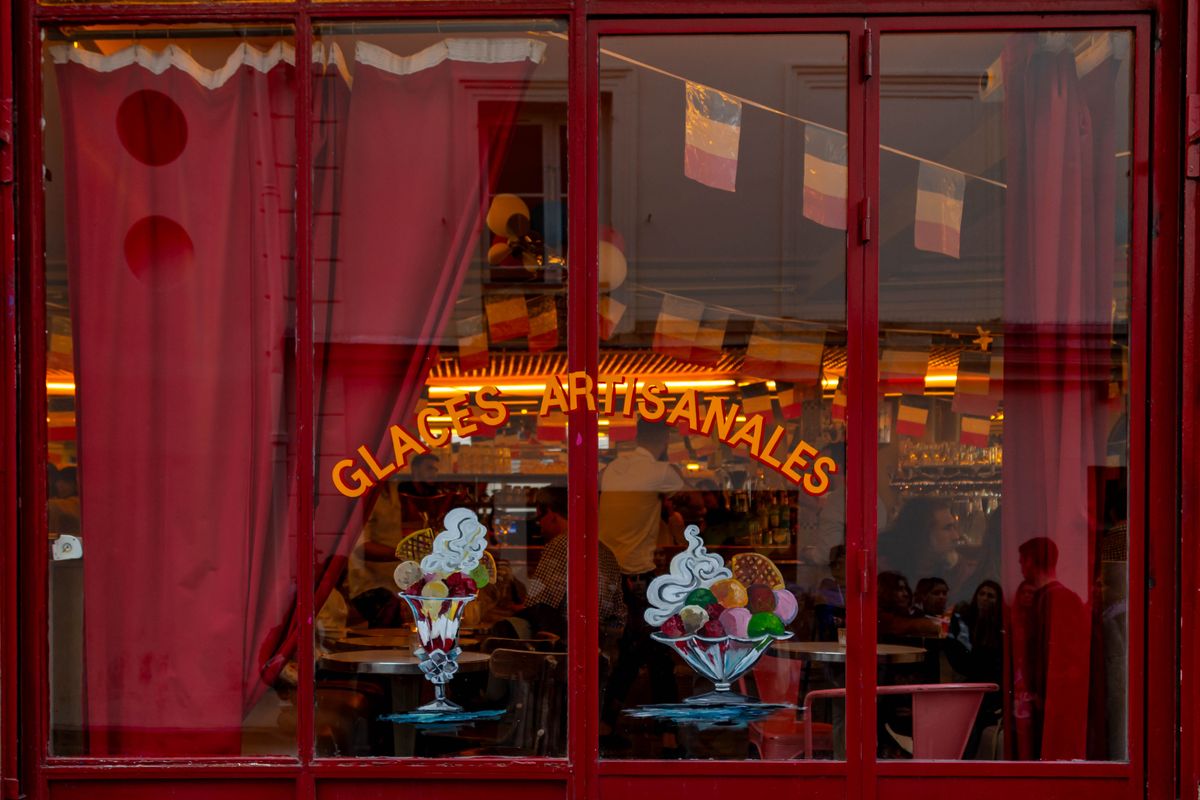 histoire des bars de Paris - Le XIXe siècle : explosion des bars et cafés, lieux de sociabilité et d’effervescence artistique
