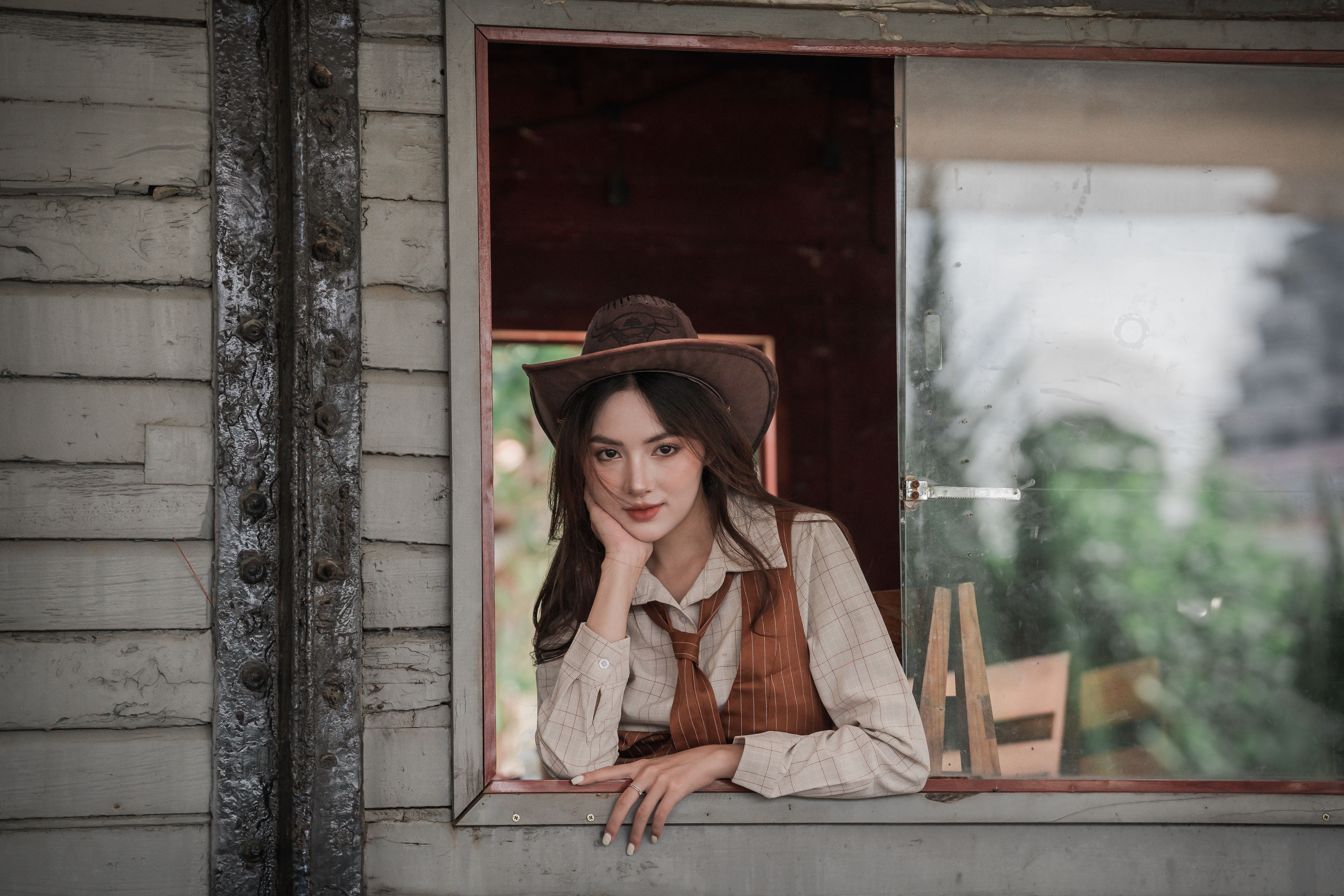 Inspirasi <b>Outfit</b> Retro yang Bisa Kamu Coba