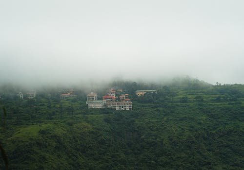 Stranger Things S5 Buzz Returns — Fog Across India Is Triggering Upside-Down Nostalgia Again