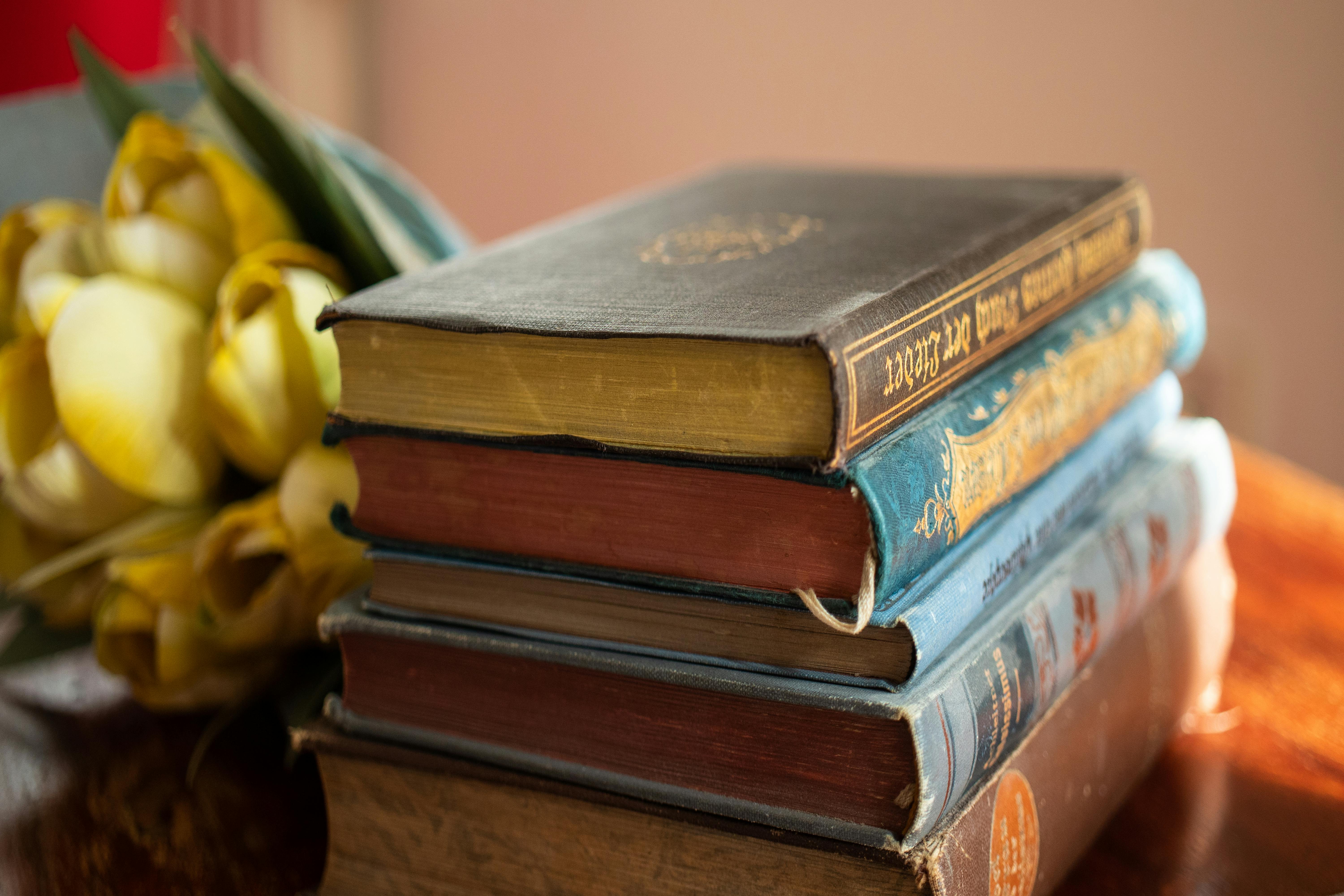 Annual New York Antiquarian Book Fair Returns to Park Avenue Armory
