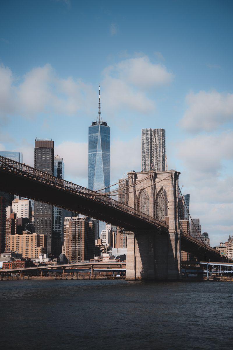 Brooklyn Bridge and Manhattan skyline