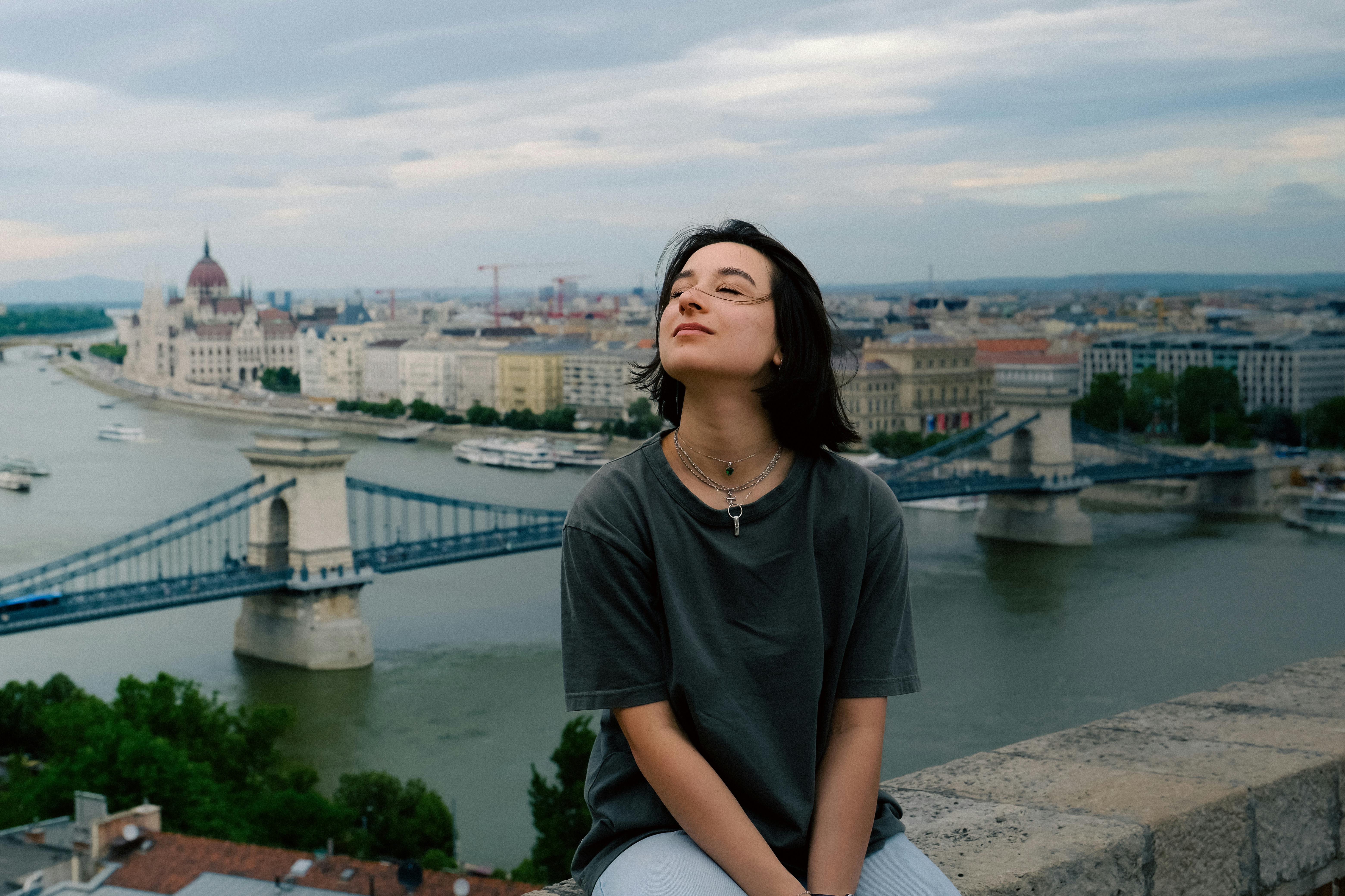 Affordable destinations for budget-conscious young travelers - Belleville News — Photo by Kostiantyn Zavhorodnii on Pexels