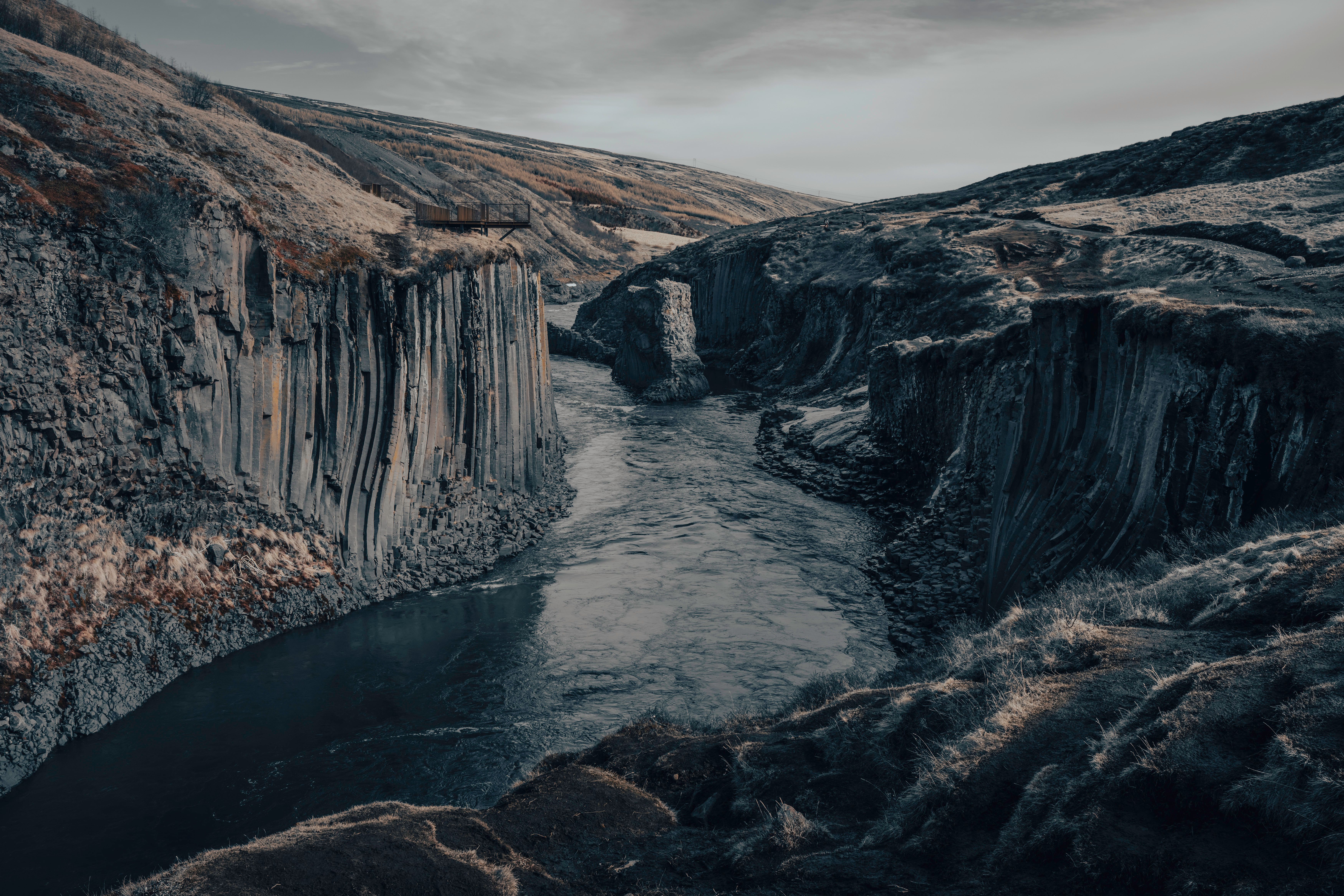 Dramatic Basalt Canyon in Iceland's Autumn Landscape · Free Stock Photo