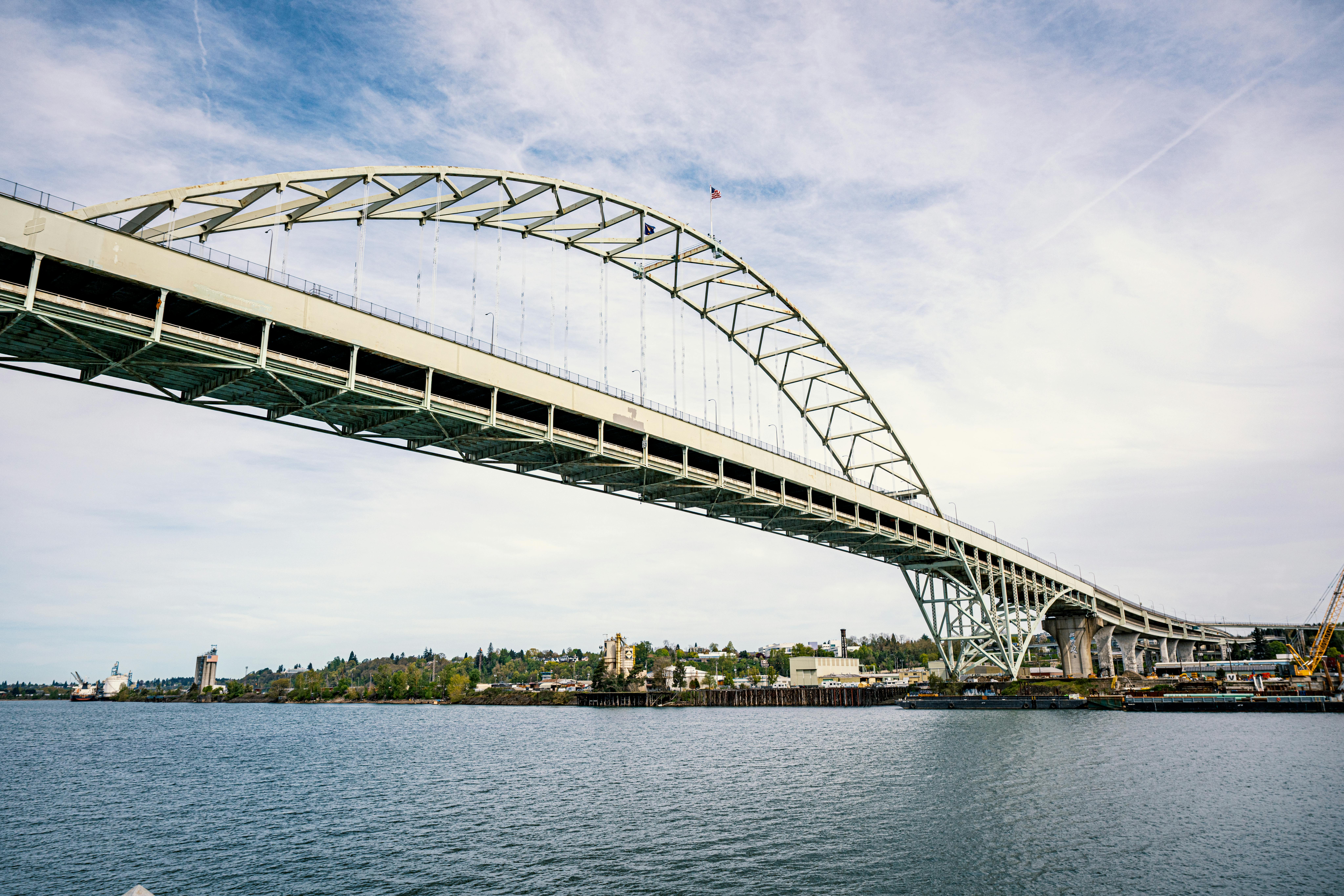 Portland leaders propose tax cut for small businesses by raising exemption threshold — Photo by Brett Sayles on Pexels
