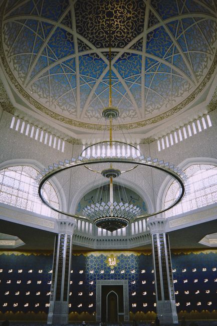 Makna Istihza' (Ejekan) Allah Makna Istihza' (Ejekan) Allah