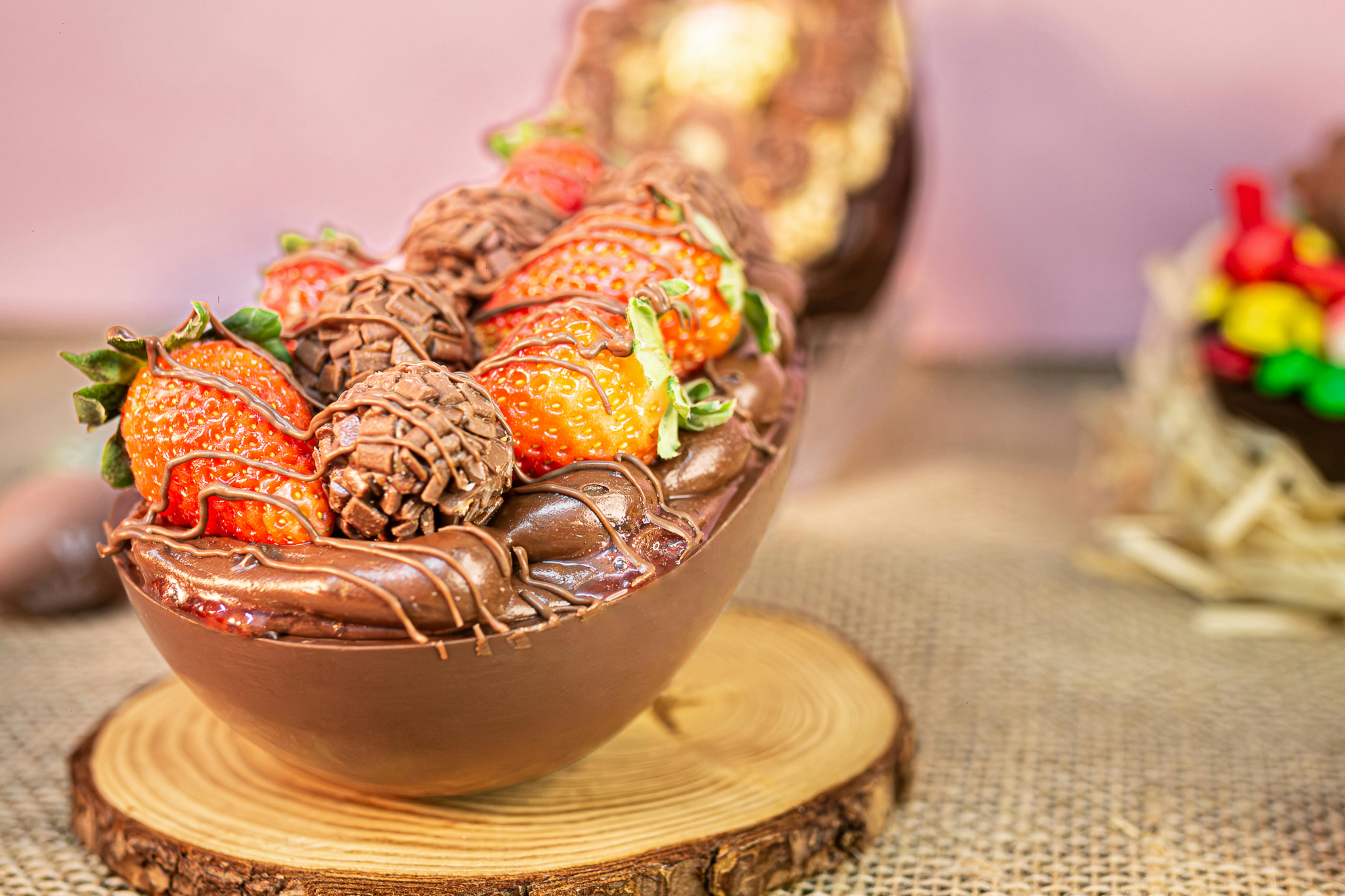 Indulgent Feasts You Won't Believe Exist: The Ultimate Food Experience Guide