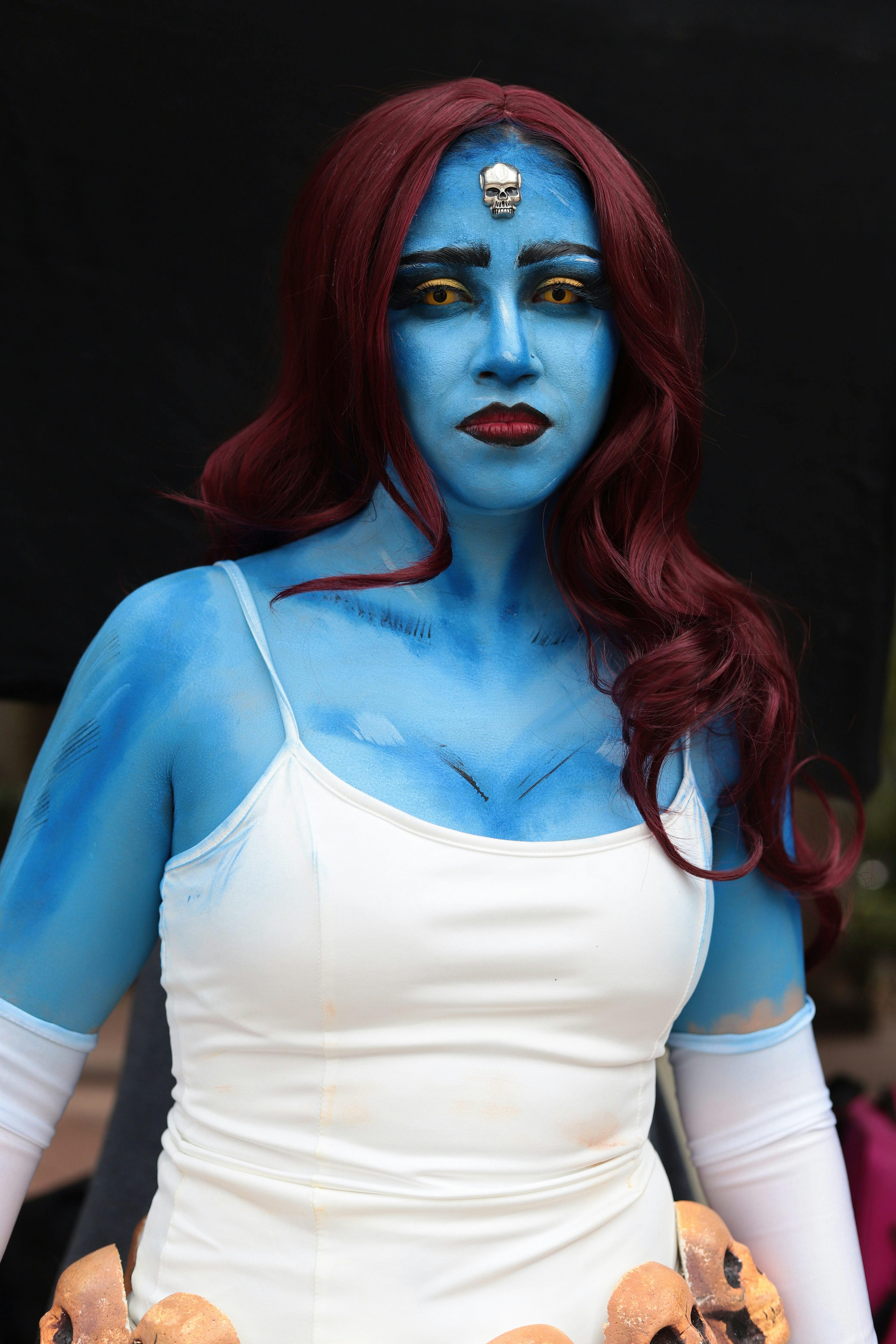 Ücretsiz benzersiz cosplay, canlı renkler, cesur makyaj içeren Ücretsiz stok fotoğraf Stok Fotoğraflar