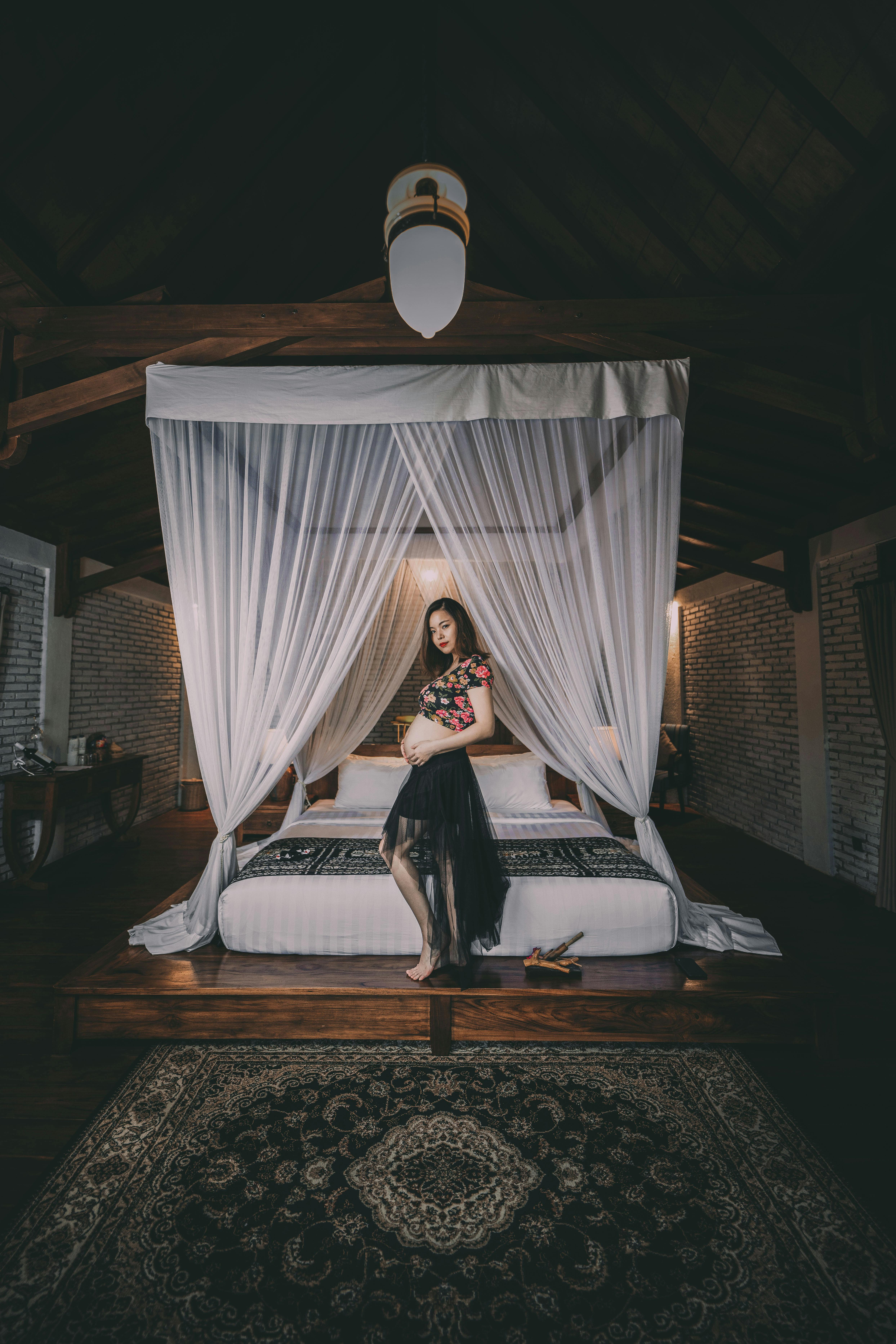 Why do older people gain belly fat?