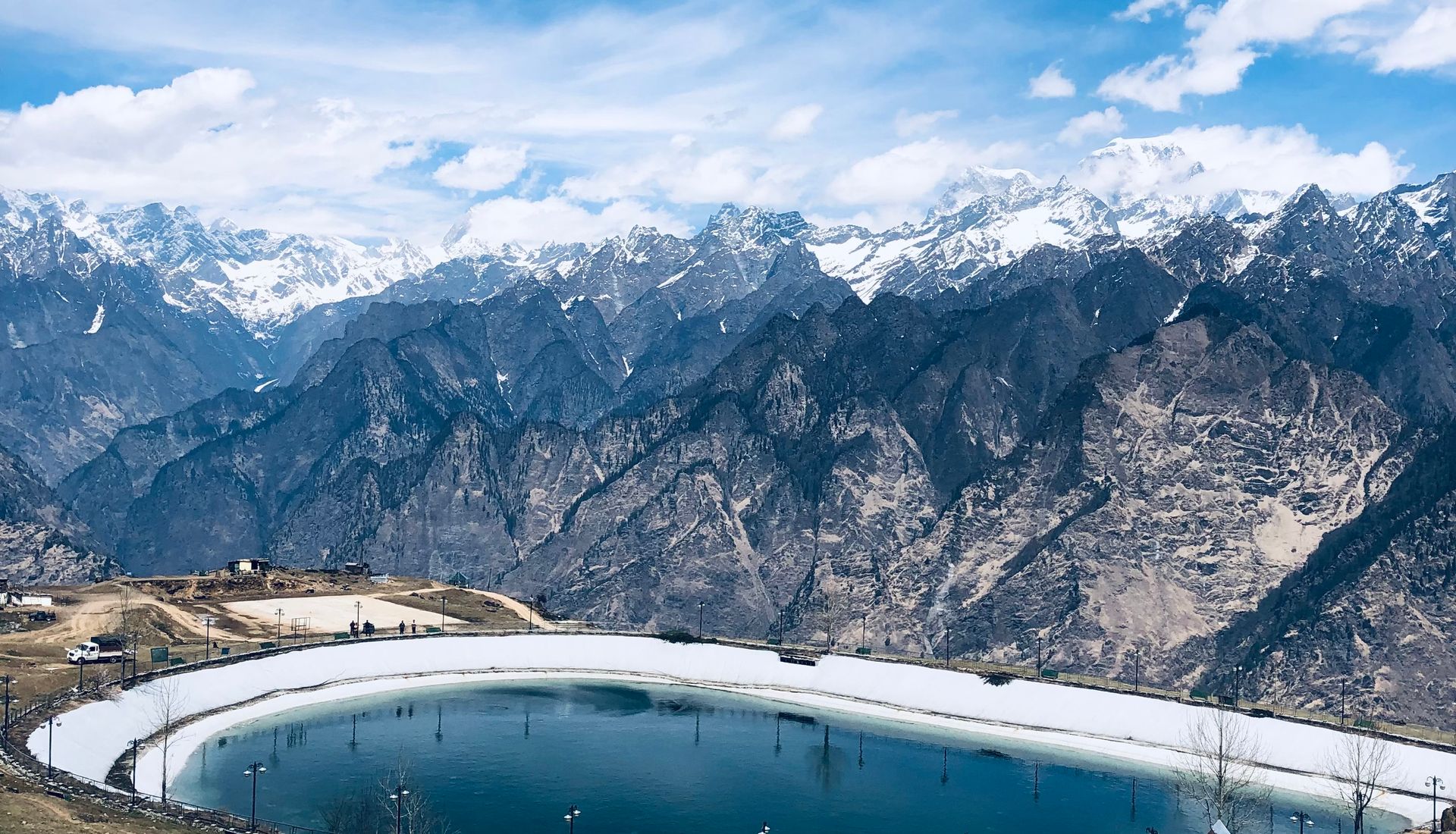 Tehri Lake + Kanatal + Surkanda Devi — 2N/3D