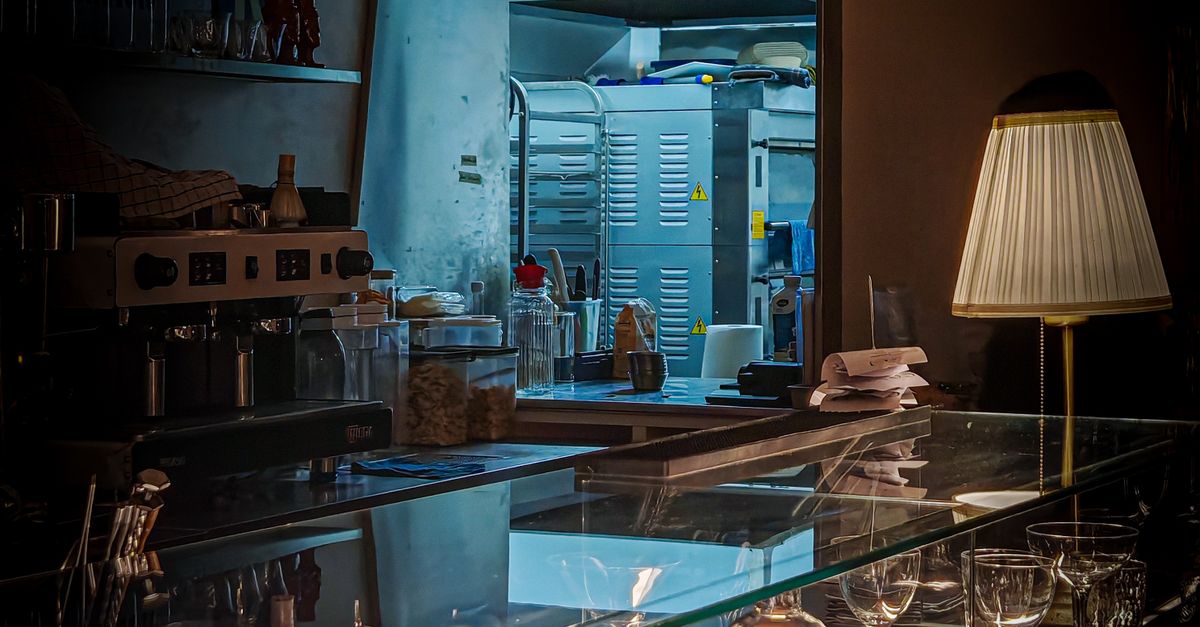 Moody Bar Interior with Stylish Lighting · Free Stock Photo