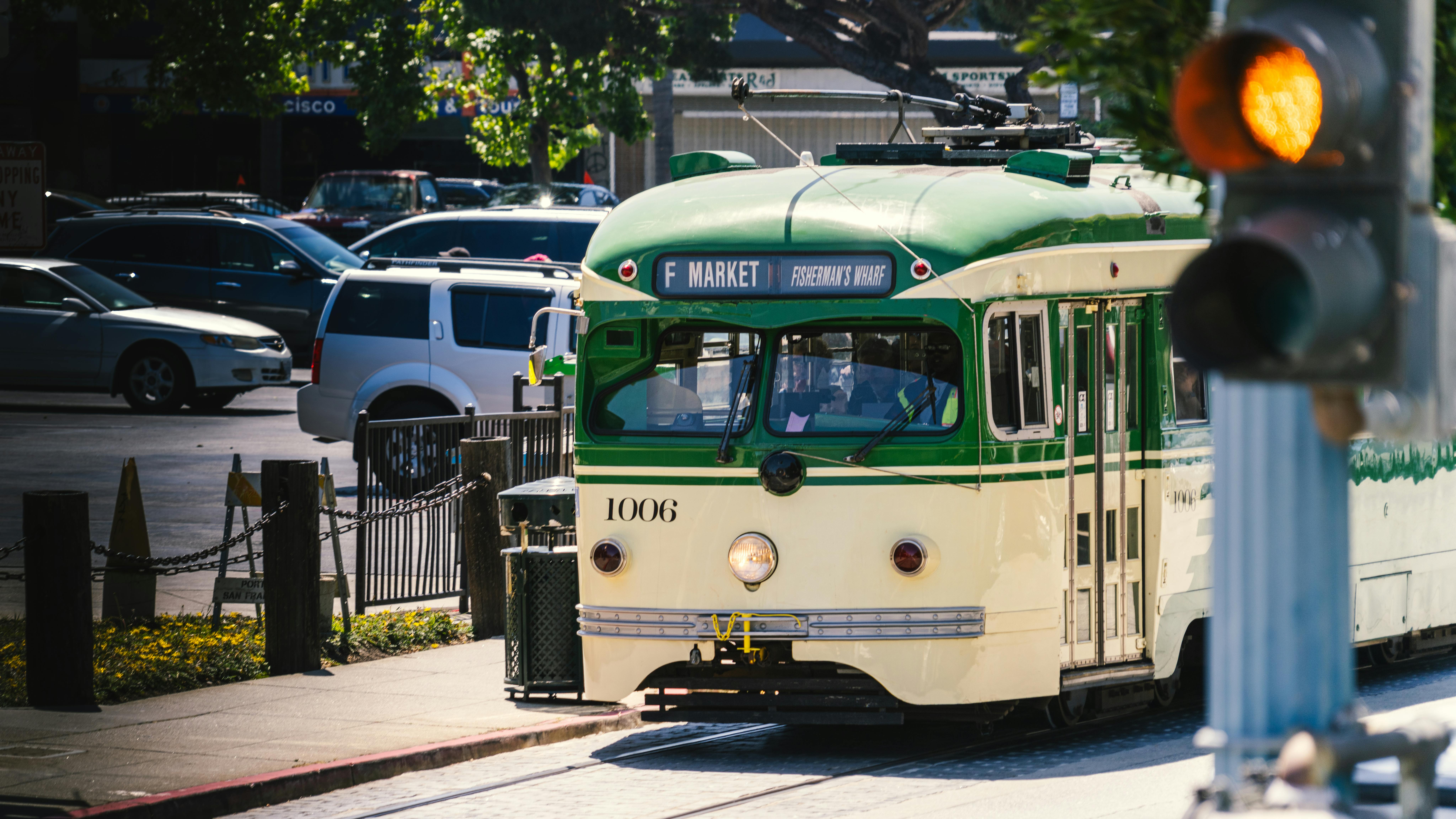 How California's new regulations will affect autonomous vehicles — Photo by Abhishek  Navlakha on Pexels