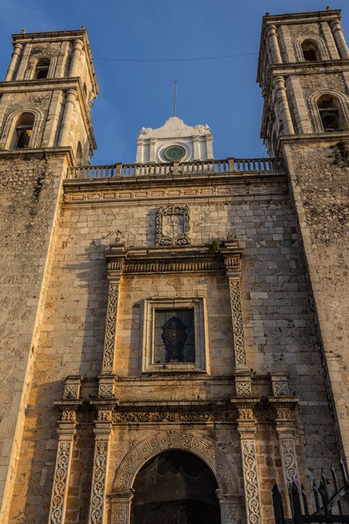 Free Facade of a historic colonial church in Valladolid, Yucatán, Mexico, showcasing unique architecture. Stock Photo