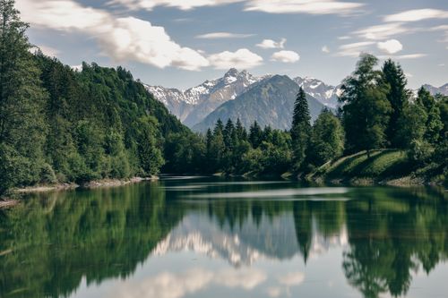 Free Picturesque view of mountains and lake in Fischen im Allgäu, Bavaria. Ideal for nature and travel enthusiasts. Stock Photo