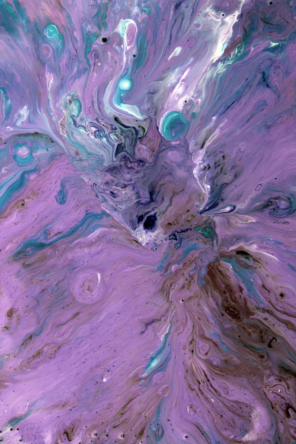Abstract Swirling Colors in Fluid Art Painting · Free Stock Photo