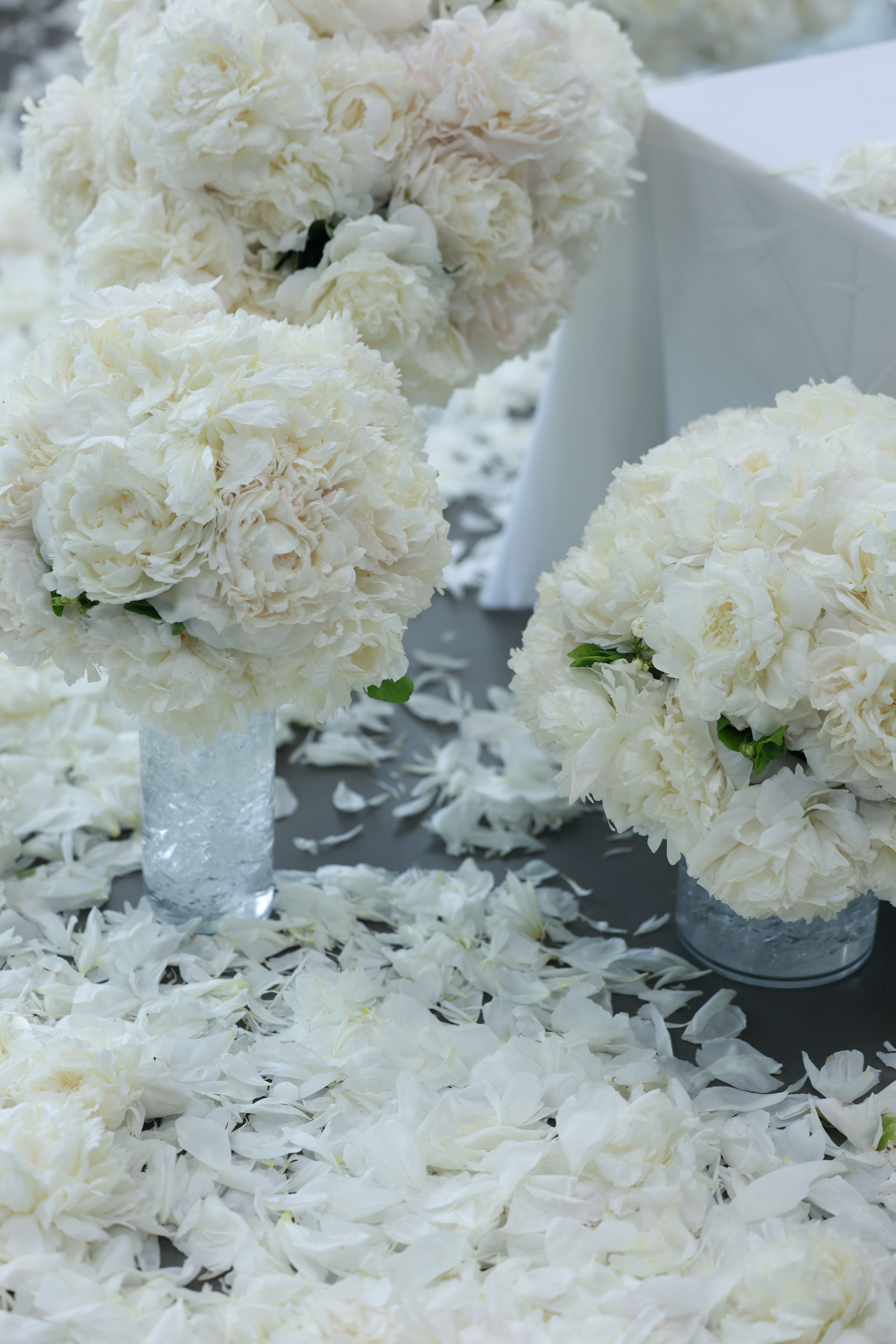 Elegant White Peony Bouquets at Wedding Ceremony · Free Stock Photo