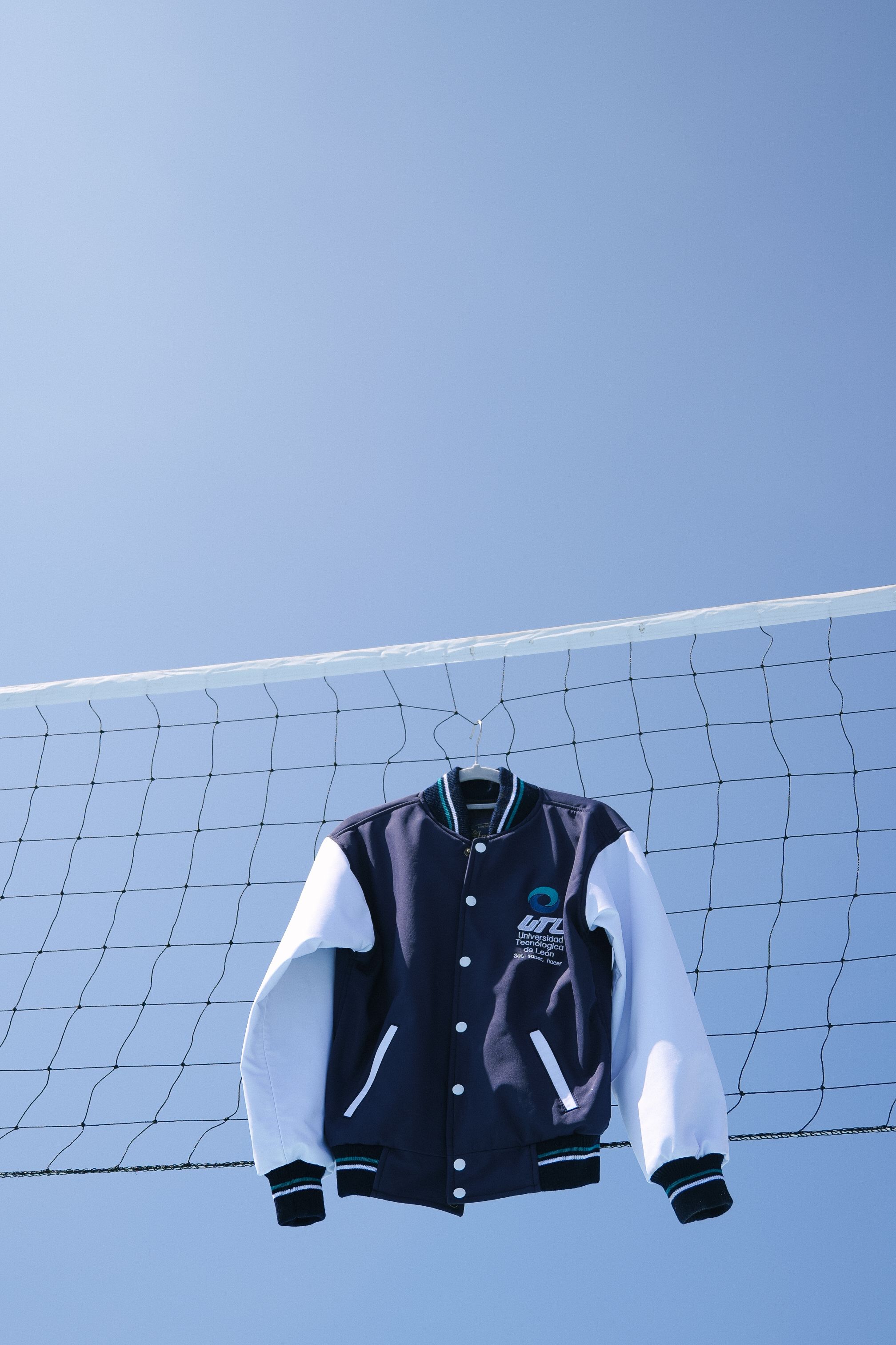 Jaket Windbreaker Coach - Hitam — gambar 2