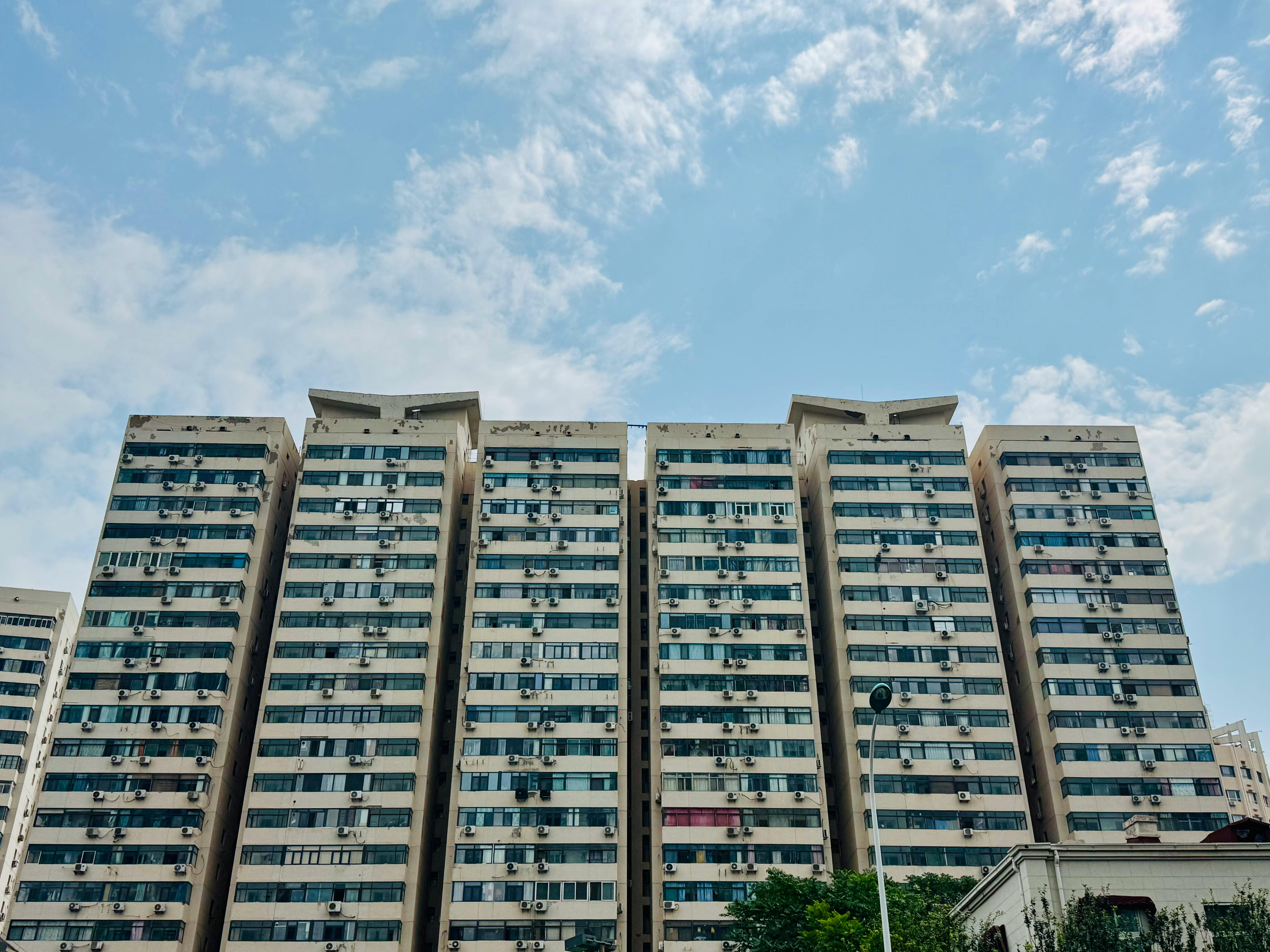 modern apartment building in uptown chicago - new apartments uptown chicago