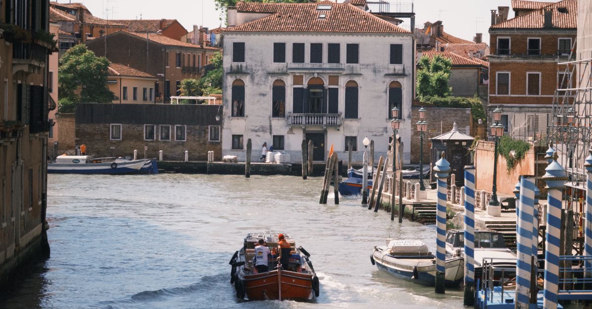 Cruz and Bardem Draw Attention at Venice Film Festival Premiere