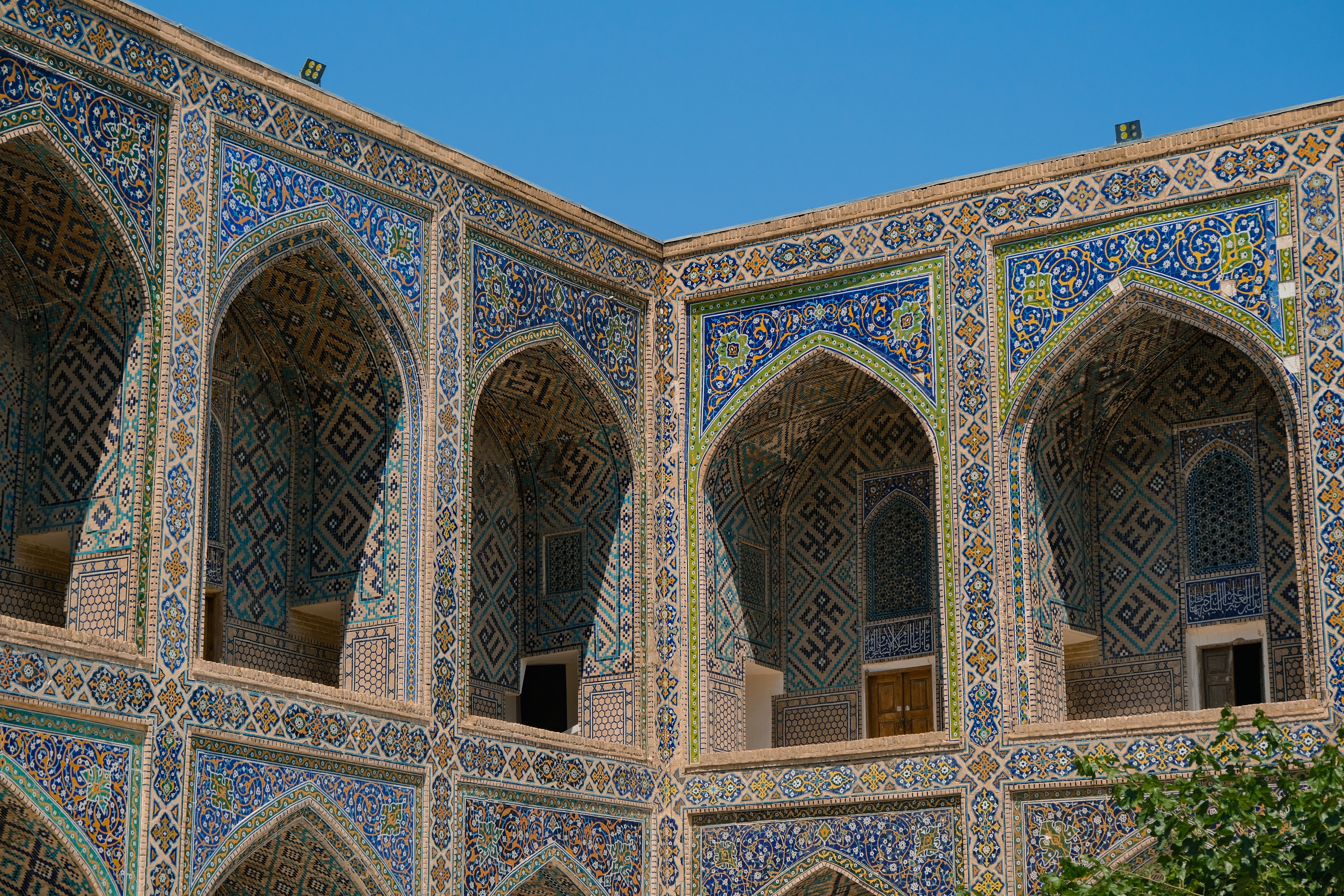 Intricate Islamic Architecture with Colorful Tile Patterns · Free Stock ...