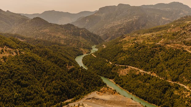 Photo by Emir Kaan Okutan