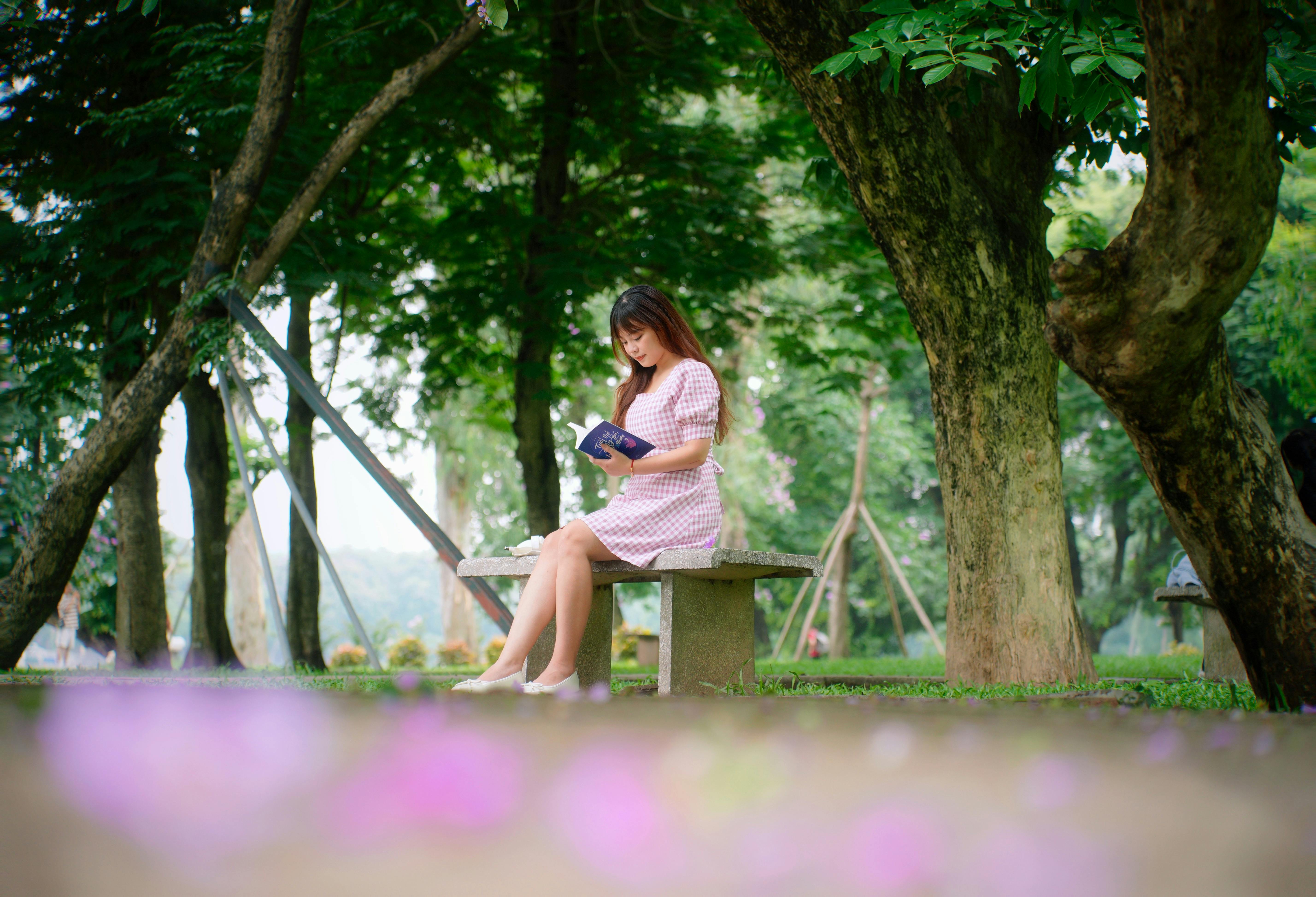 28 Self Development Books To Change Your Life In 2026 — Photo by Hòa Lê Đình on Pexels