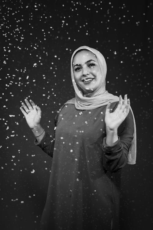 Free Monochrome Photo Of Woman Wearing Hijab Stock Photo