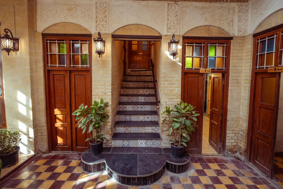 Traditional Architecture In Baghdad Courtyard Free Stock Photo traditional-architecture-in-baghdad-courtyard-free-stock-photo