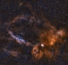 天体摄影术以其独特的视角，展示了星空的美丽，揭示了云层的活力和宇宙的奇观