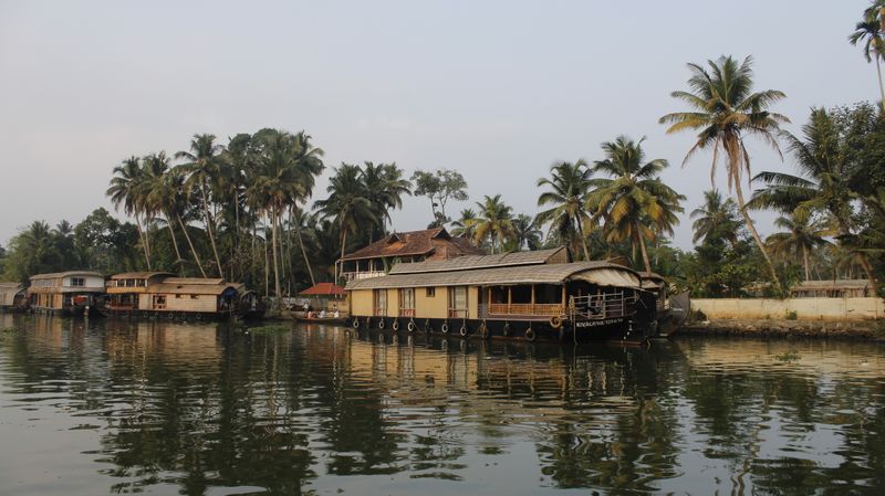 Kerala Backwaters & Hill Stations Mobile Gallery 3