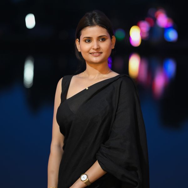 Black saree night