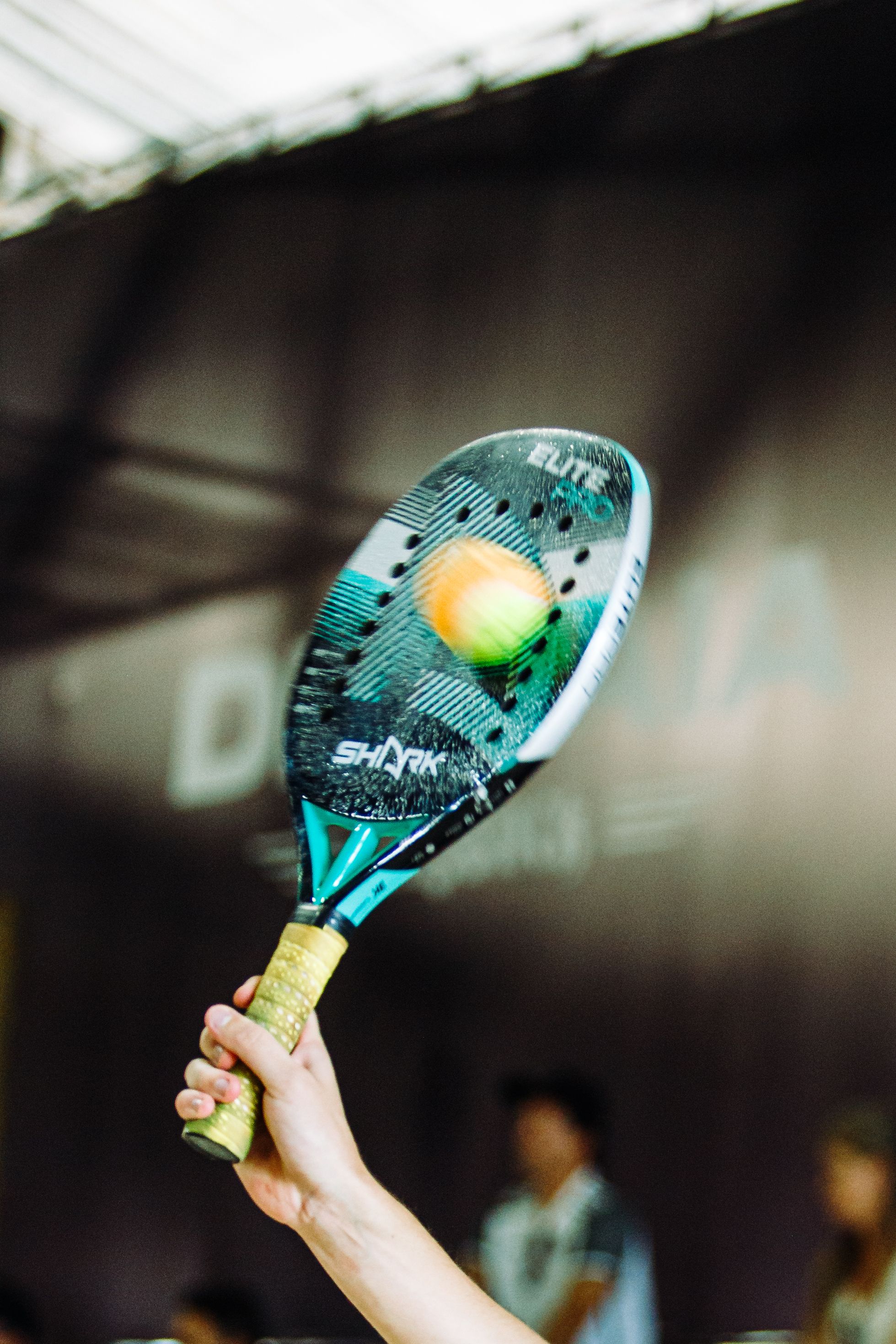 Padelspieler in Aktion