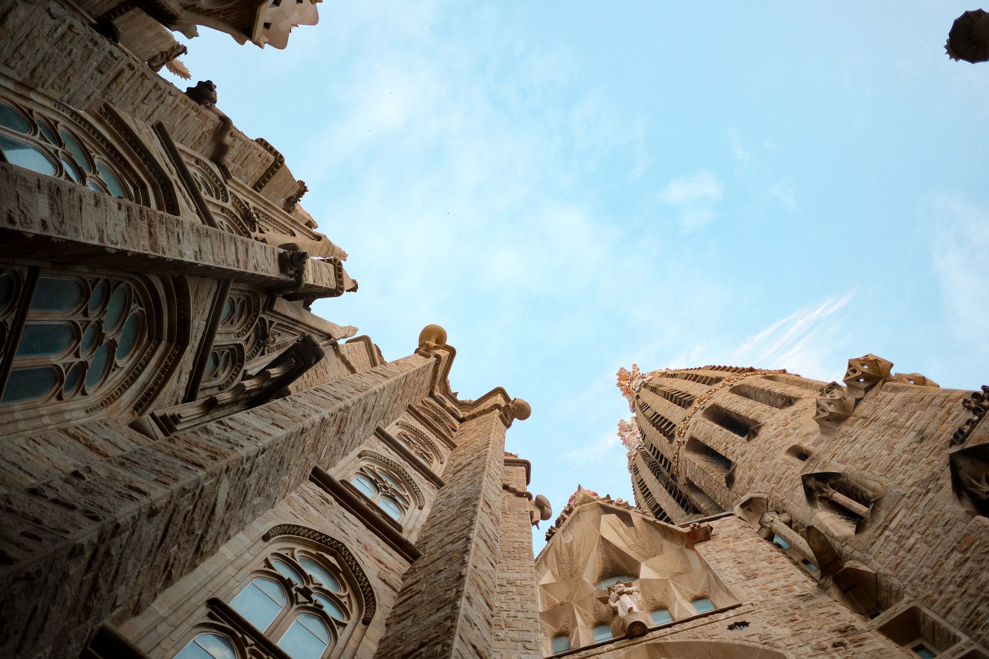 Paus Benedictus XVI wijdt Sagrada Família in Barcelona tot basiliek
