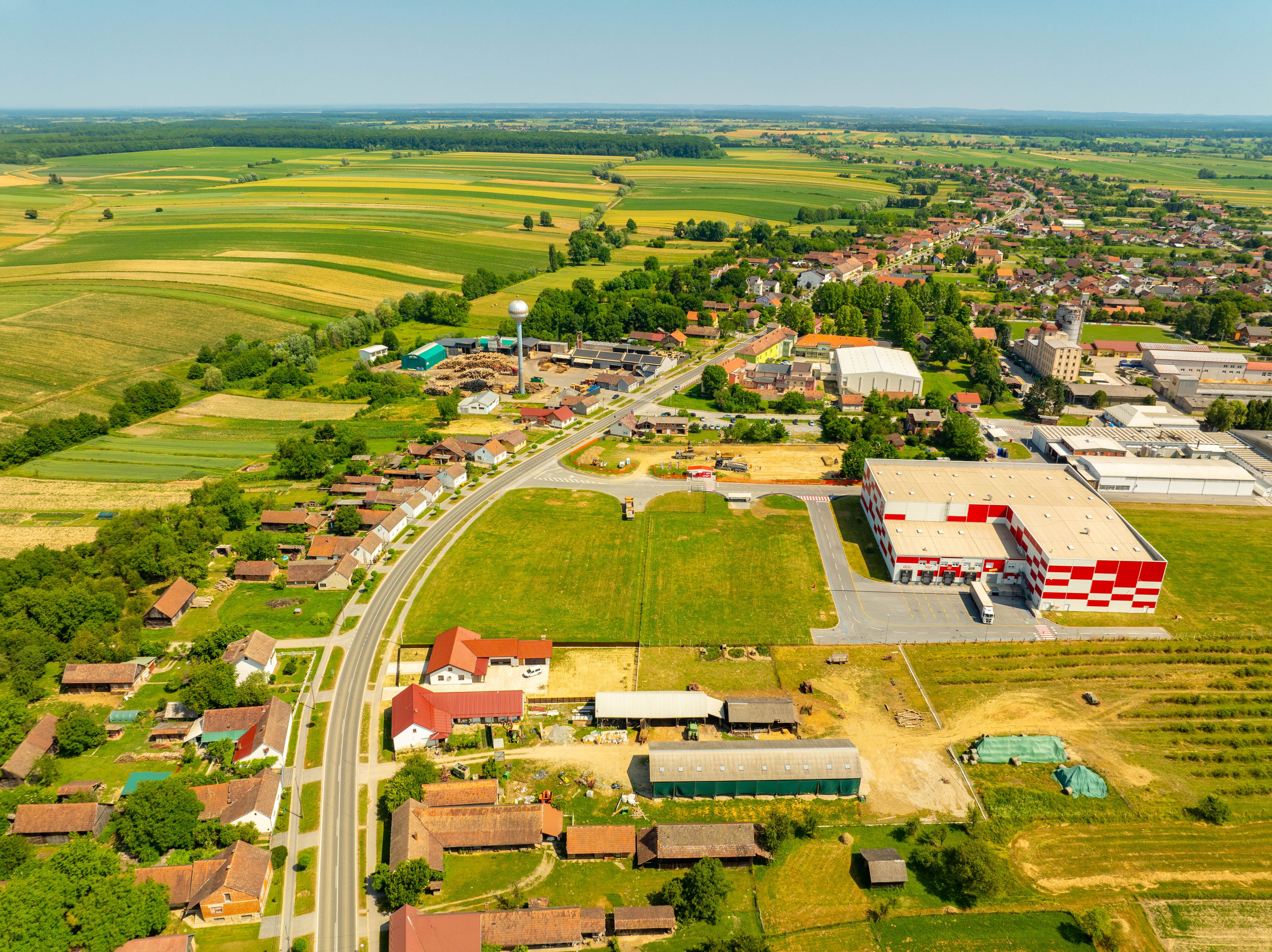 Prečo má Amerika vojenské základne v Nemecku? A čo znamená stiahnutie 5 000 vojakov?
