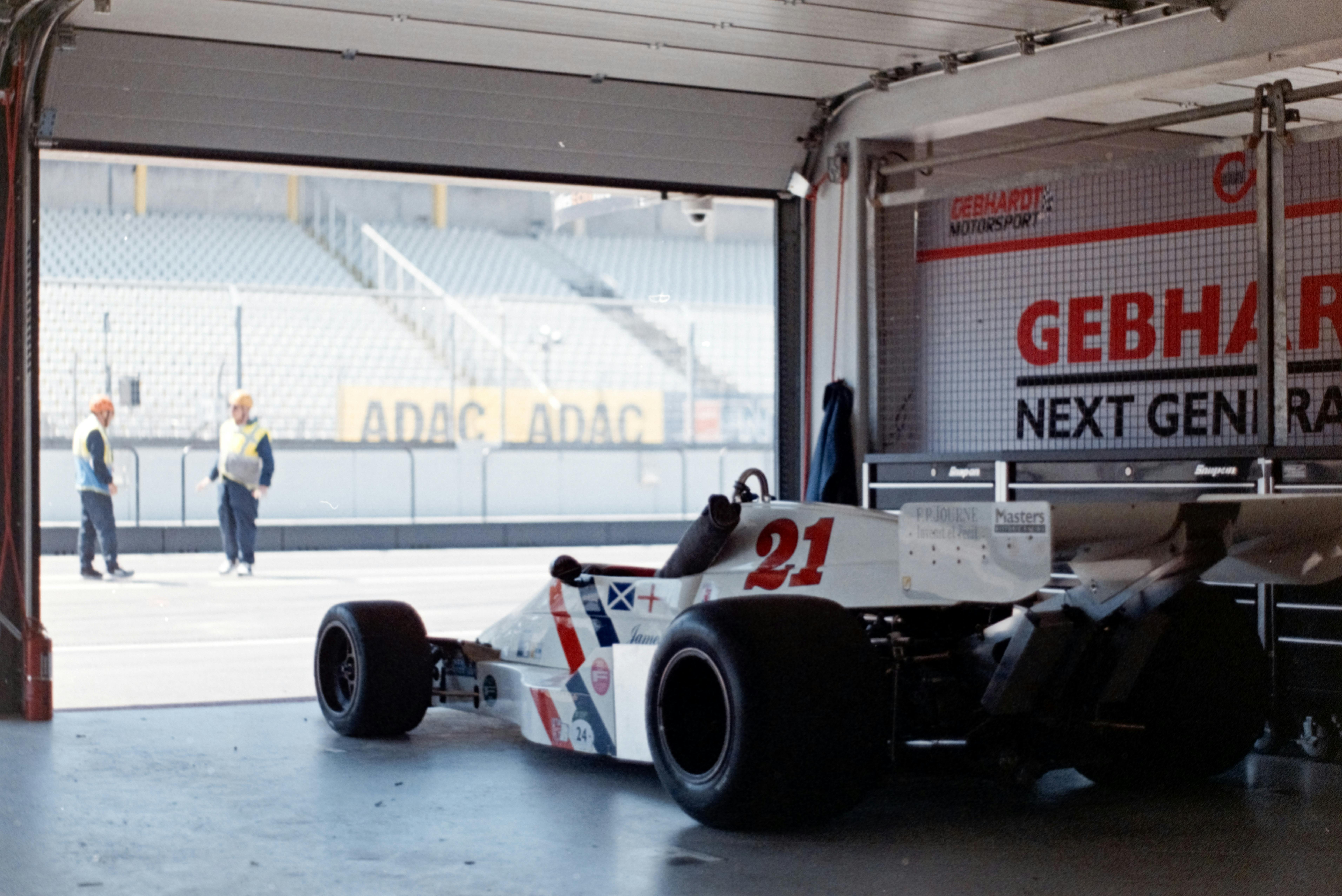 How To Stop Worrying And Start Living Effectively In The 21St Century