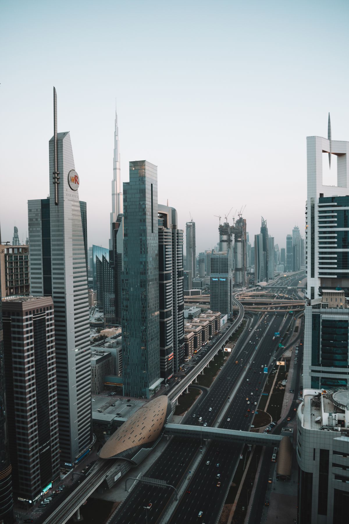 Dubai skyline with the Burj Khalifa, where The Meta Future runs digital marketing campaigns for UAE brands